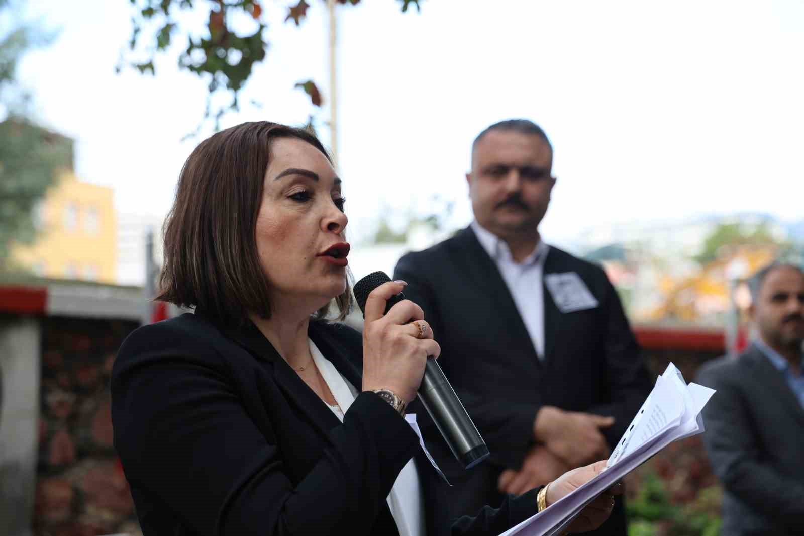 Milli m&uuml;cadele kahramanı Saim Bey, şehadetinin 104. yılında kabri başında anıldı
