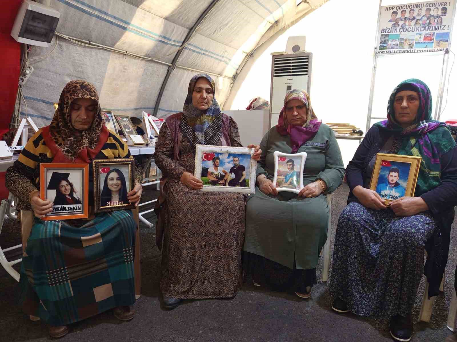 Diyarbakır annelerinin evlat n&ouml;beti devam ediyor
