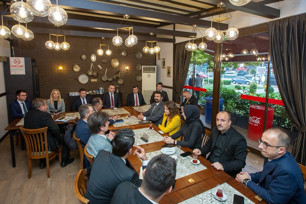 K&uuml;tahya ve Bursa arasında kardeş şehir ilişkileri yeniden canlanıyor
