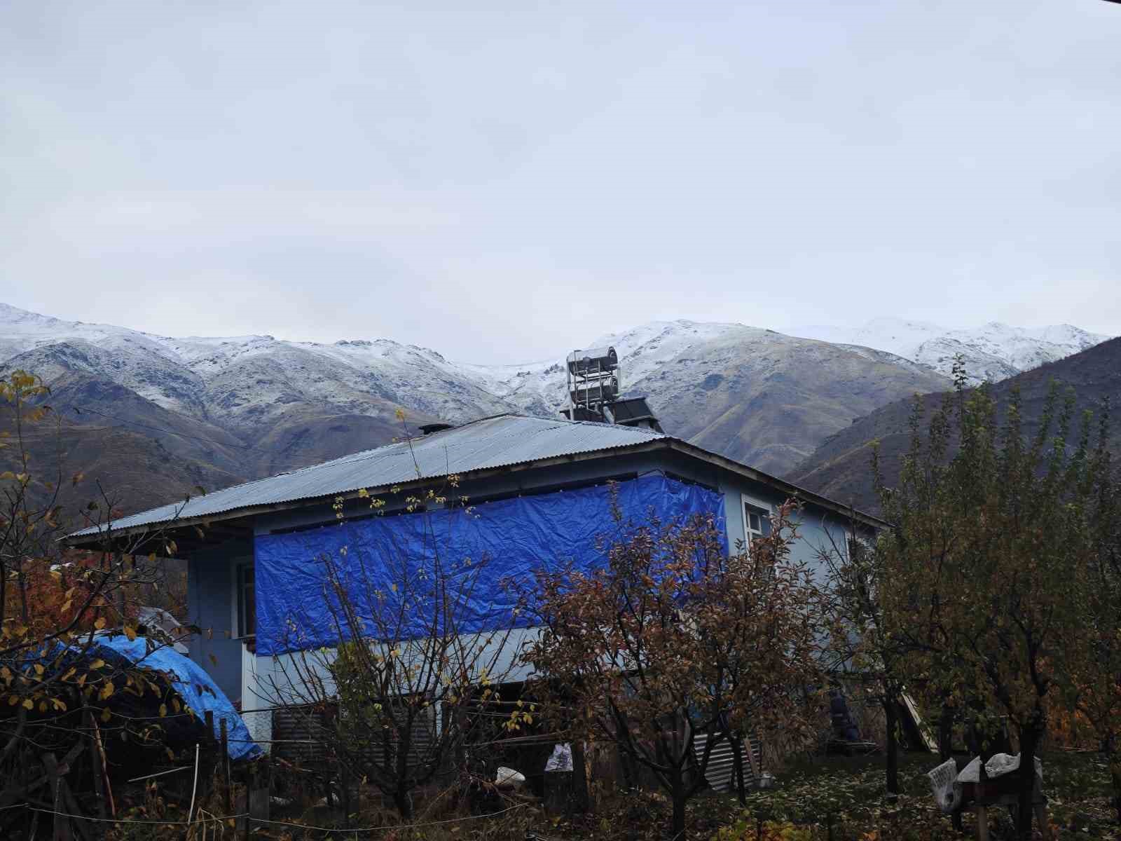 Palu’ya mevsimin ilk karı düştü