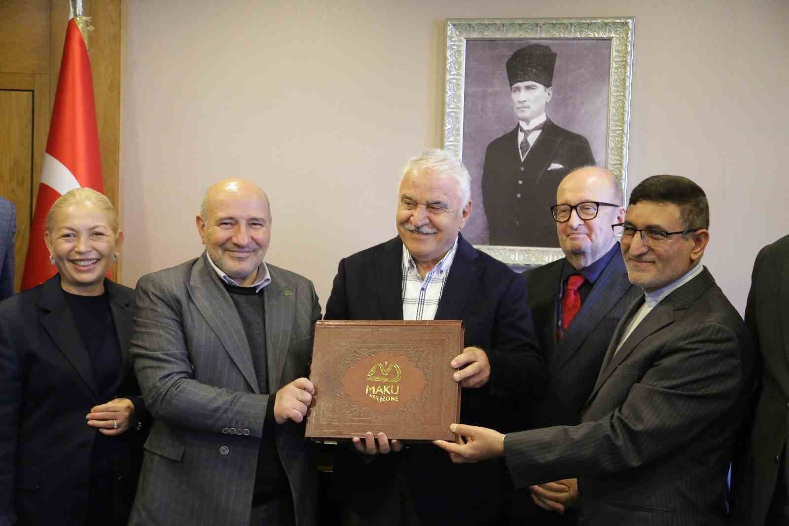 Avrasya &Uuml;niversitesi, İran heyetini ağırladı
