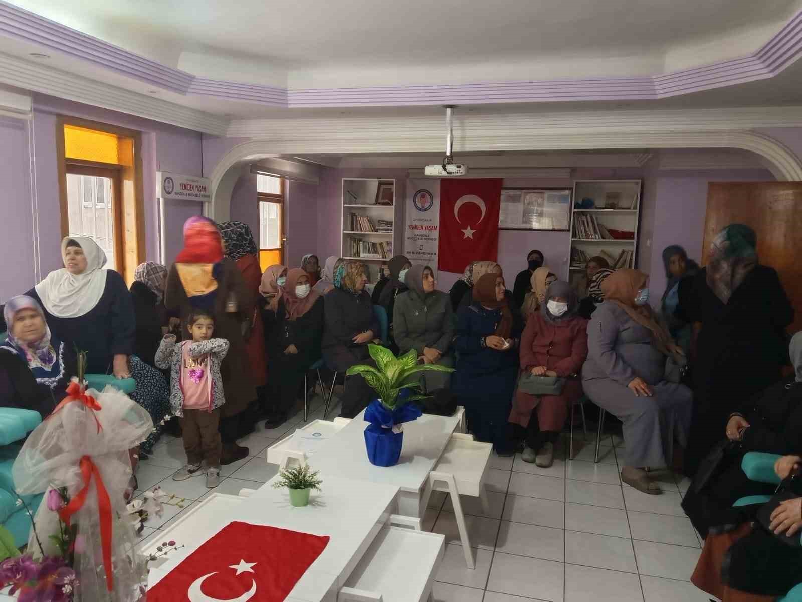 Diyarbakır’da kadın muhtarlar kanser hastalarıyla bir araya geldi
