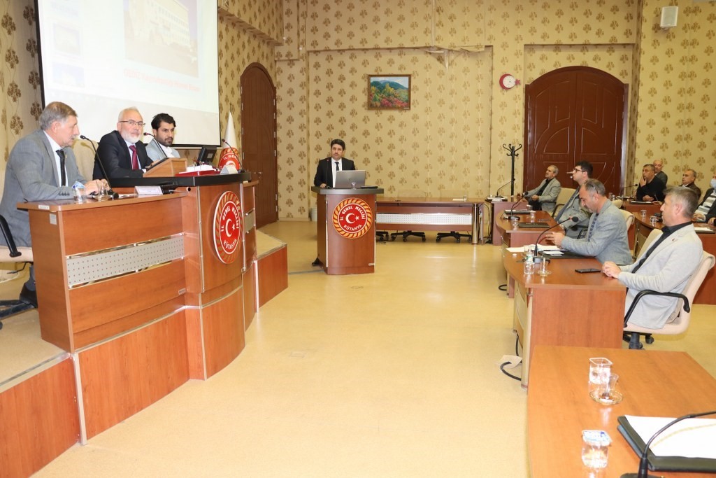 K&uuml;tahya İl Genel Meclisi&rsquo;nde b&uuml;t&ccedil;e g&ouml;r&uuml;şmeleri
