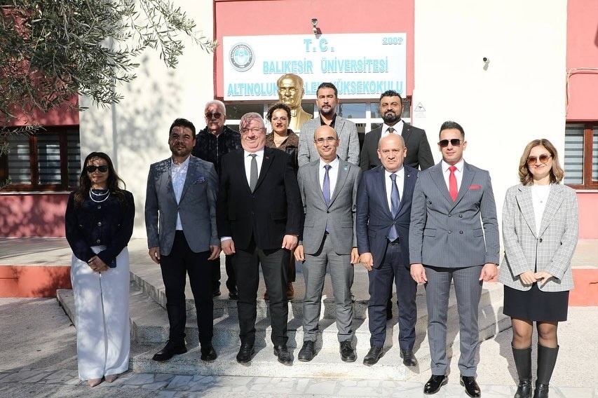 Altınoluk Meslek Y&uuml;ksekokulu&rsquo;nda konferans salonu a&ccedil;ıldı
