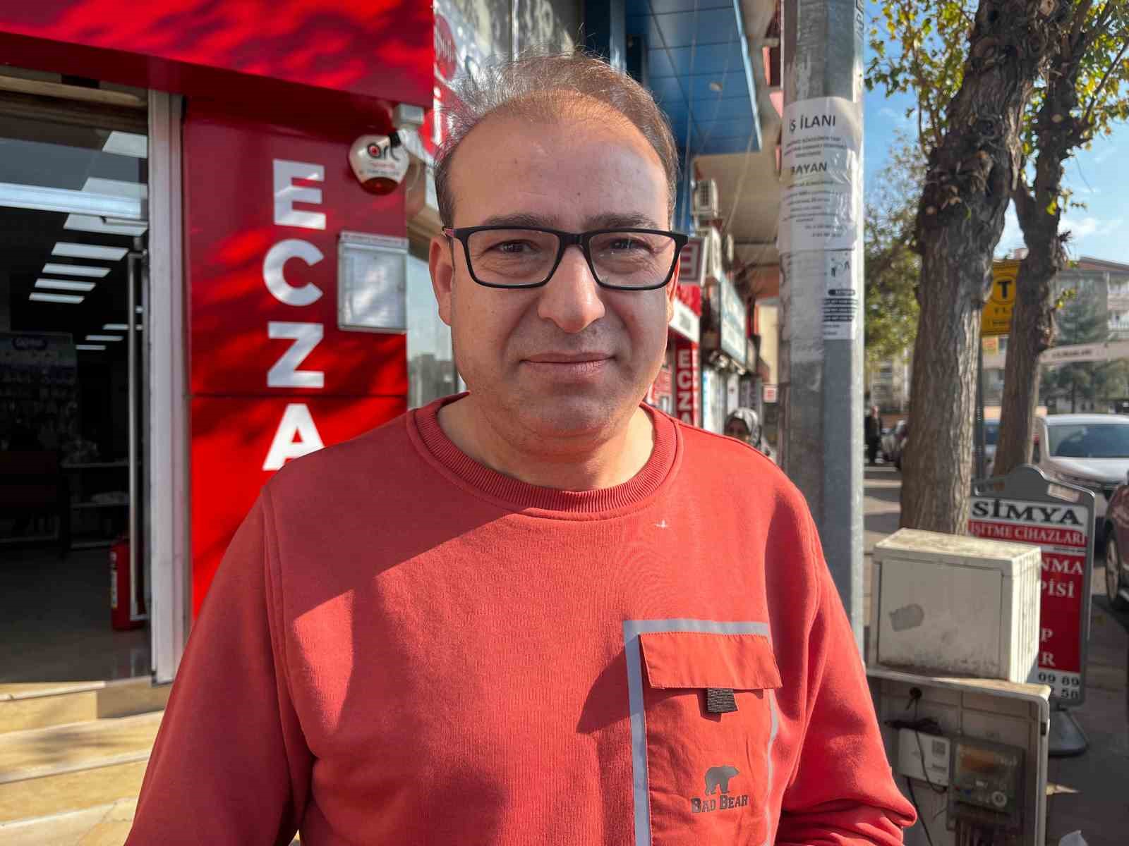 Kapağı bulunmayan elektrik dağıtım panosu tehlike sa&ccedil;ıyor
