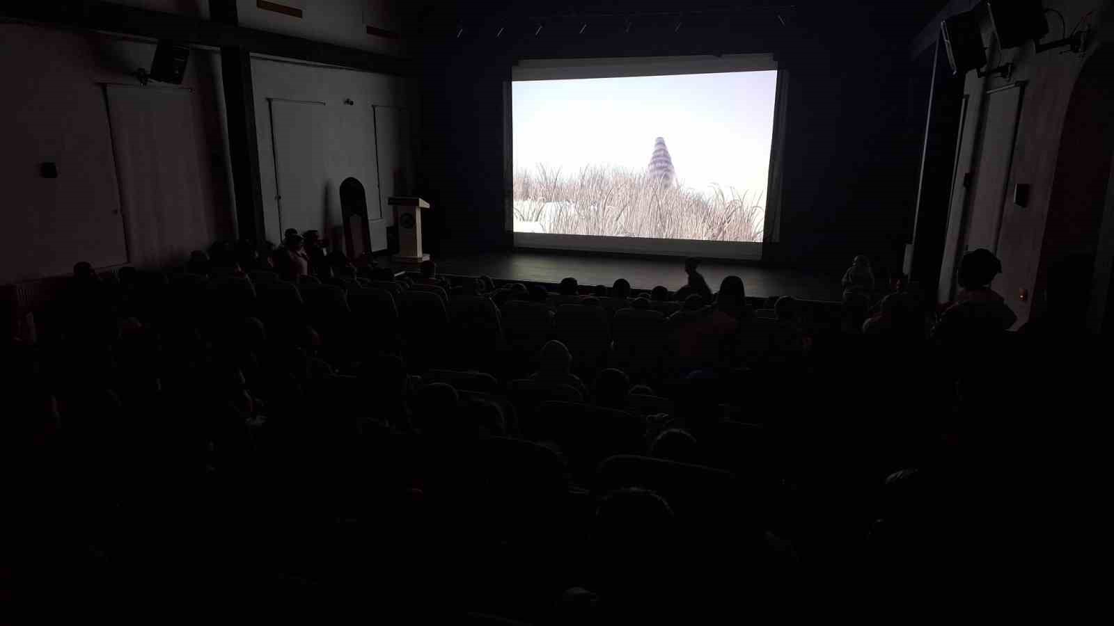 Çocuklara özel günlerinde sinema etkinliği