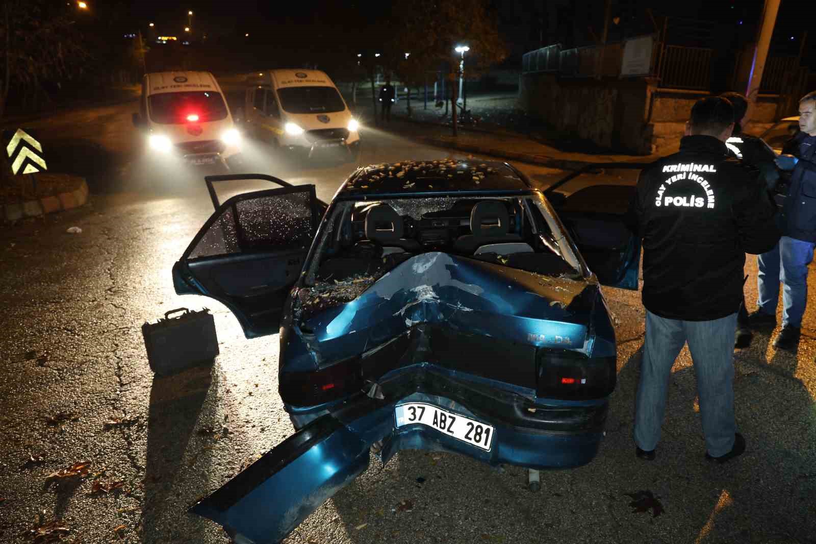 Kahramanmaraş’ta yunus polislerine otomobil çarptı: 2 polis yaralı
