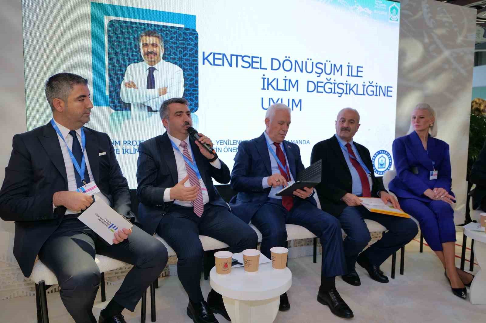 Başkan Yılmaz: &quot;Kentsel dönüşüm projeleri iklim dostu bir gelecek için önemli&quot;