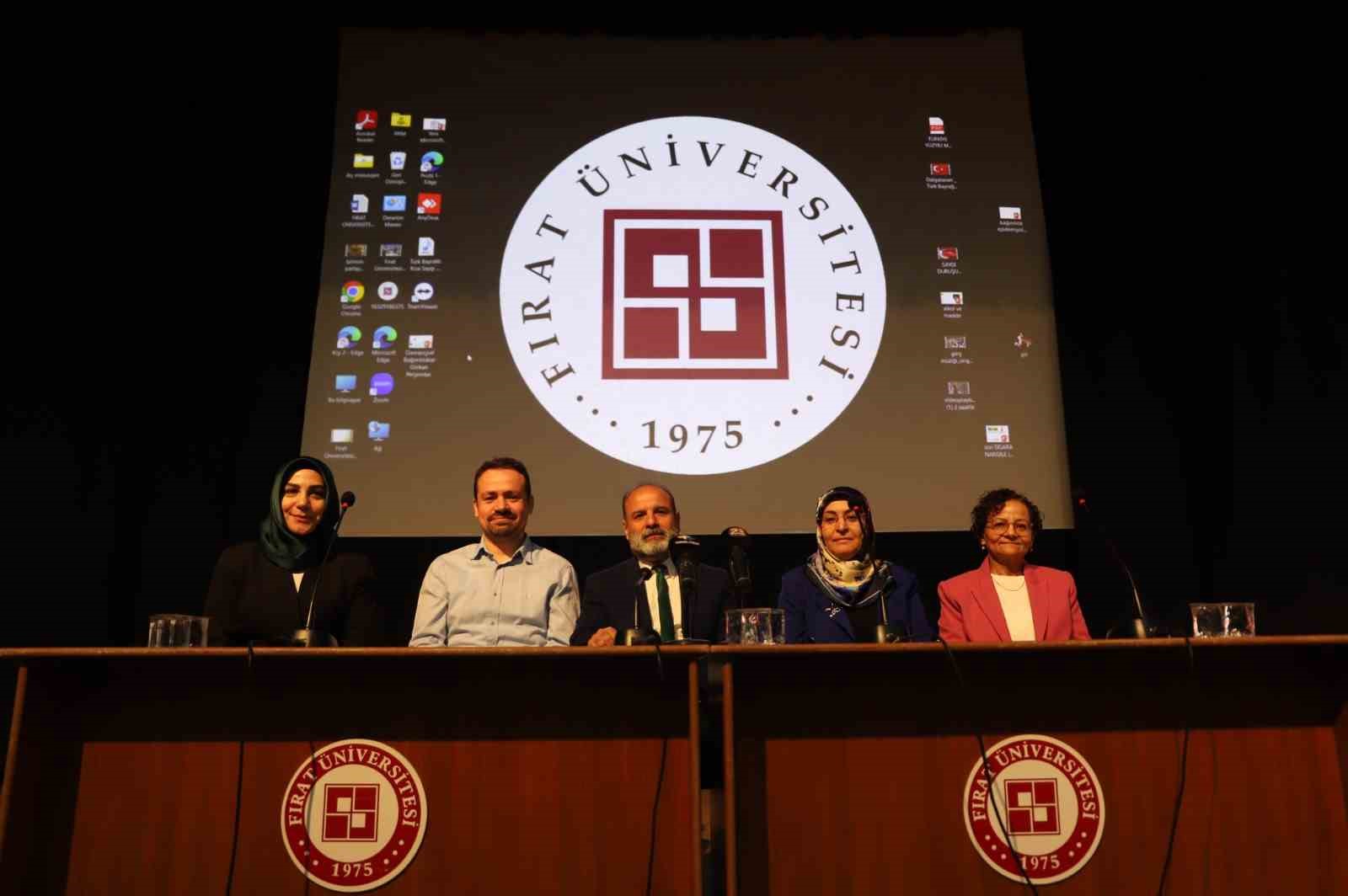 FÜ’de  “Bağımlılık ve Bağımlılıkla Mücadele” paneli düzenlendi
