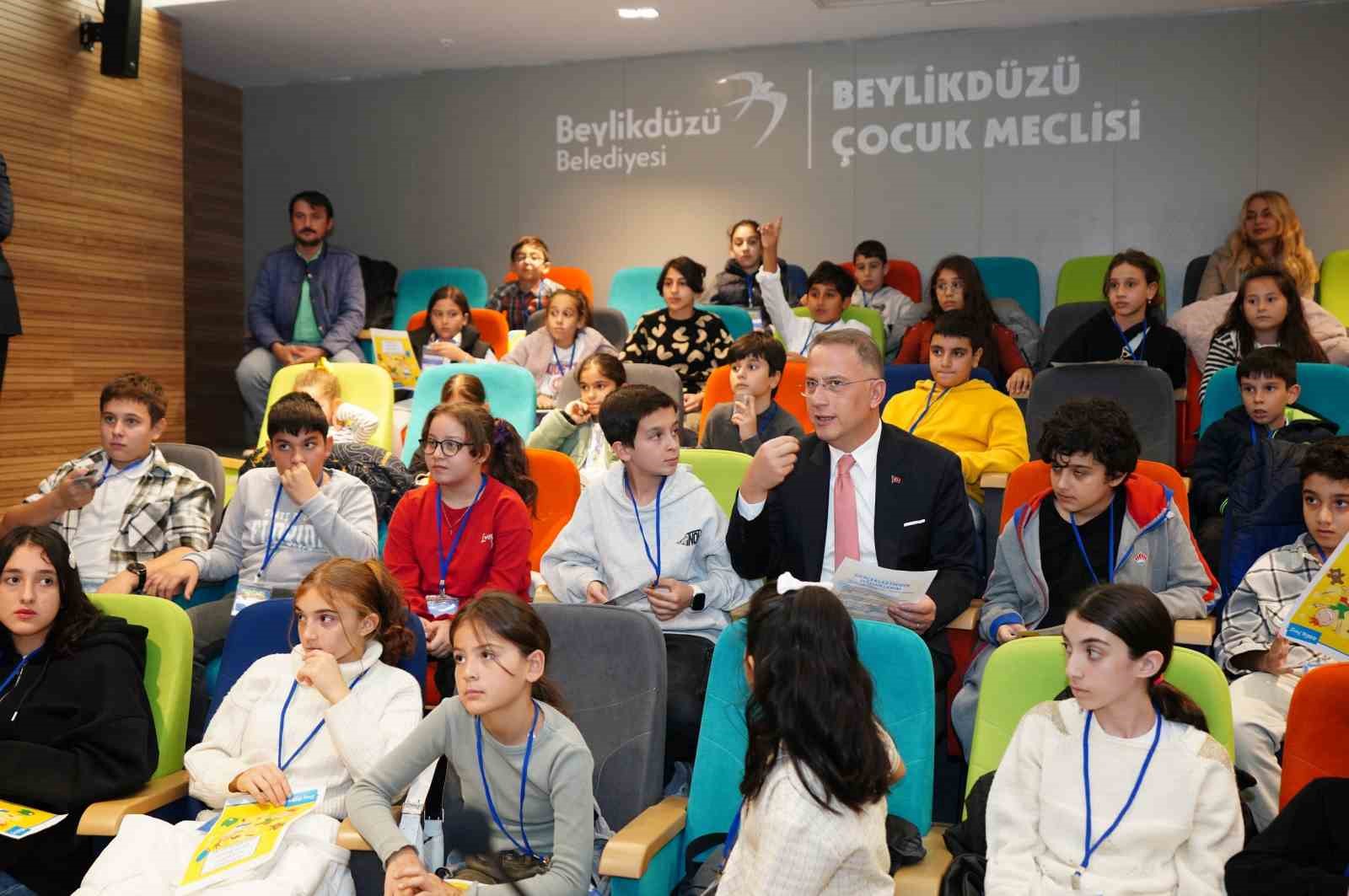 Beylikdüzü çocuk meclisi yeni başkanını seçti