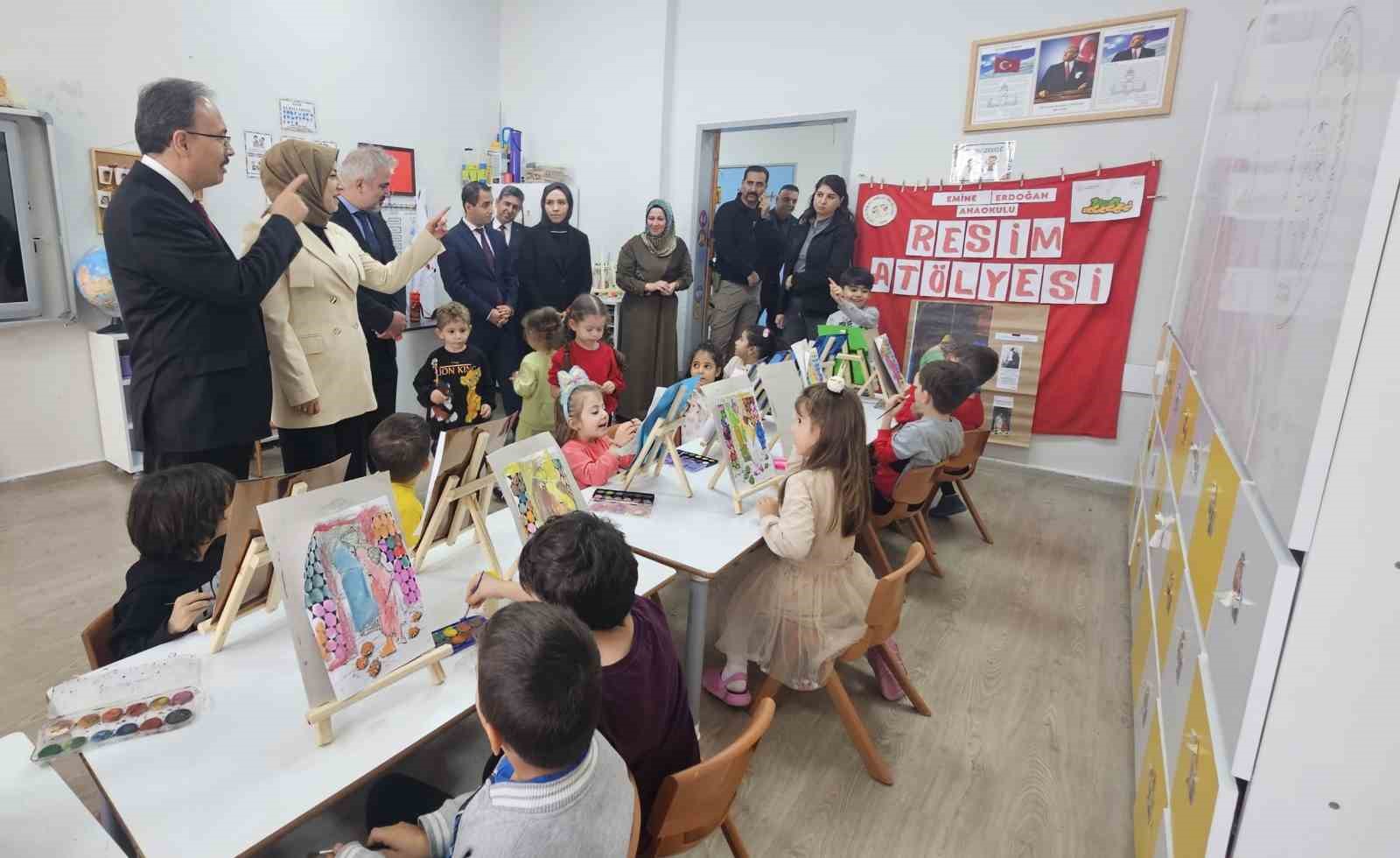 Siirt Valisi Kızılkaya öğrencilerle buluştu
