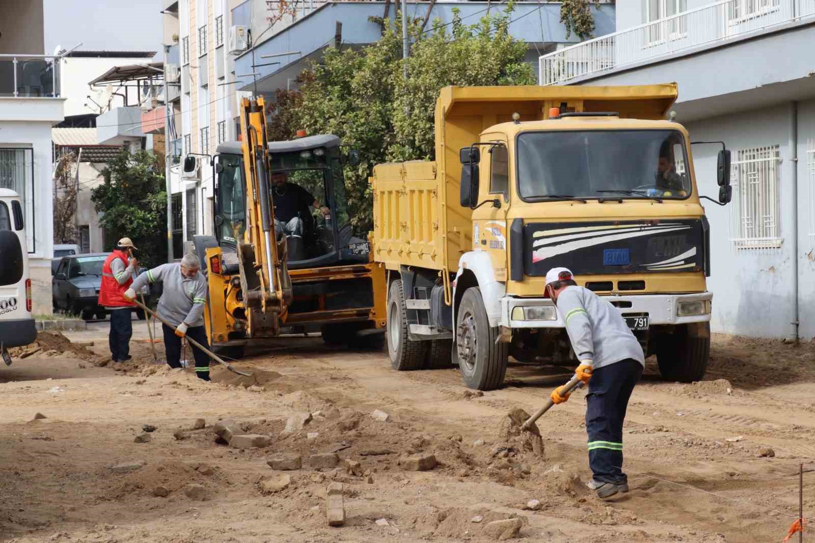 Nazilli’de 2024 yılı için planlanan yol çalışmaları bir bir tamamlanıyor