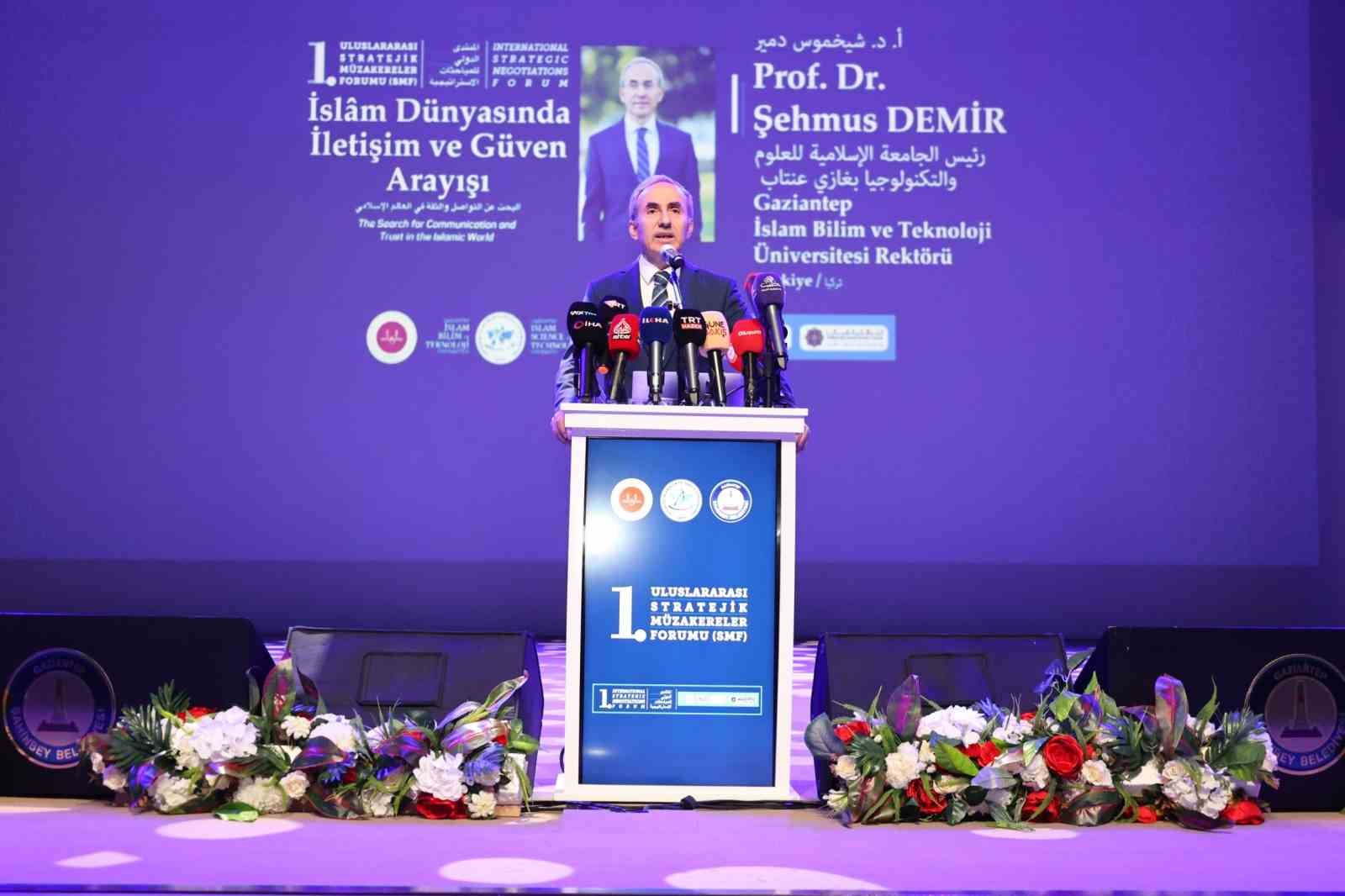 Gaziantep&rsquo;te 1. Uluslararası Stratejik M&uuml;zakereler Forumu başladı
