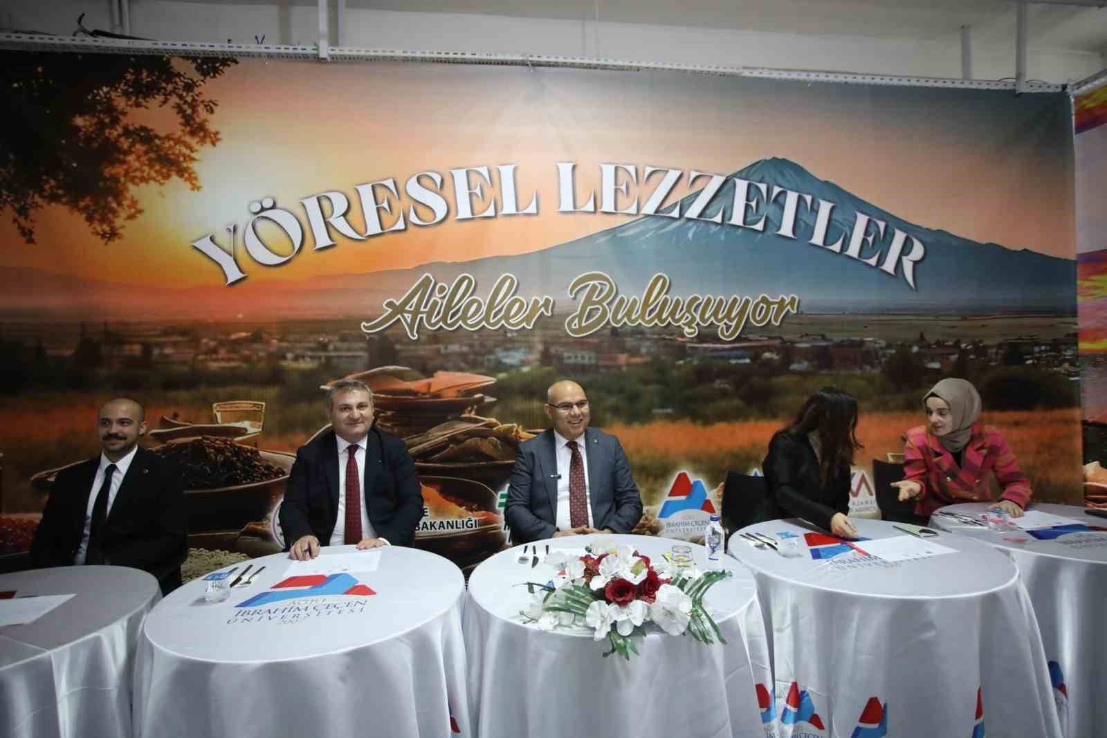 Ağrı mutfağının y&ouml;resel yemekleri lezzet yarışında sergilendi
