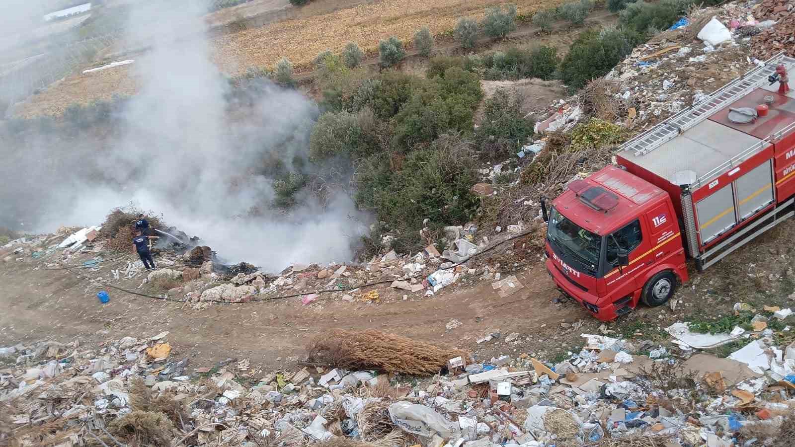 &Ccedil;&ouml;pl&uuml;kte &ccedil;ıkan yangın s&ouml;nd&uuml;r&uuml;ld&uuml;
