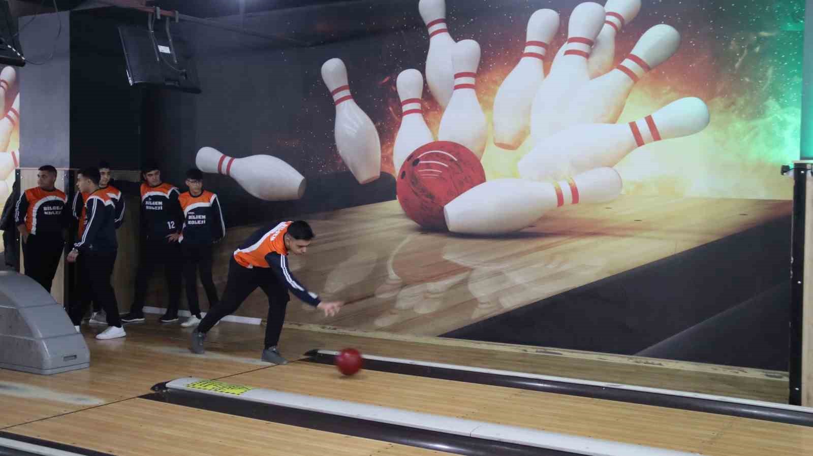 Elazığ’da okullararası bowling müsabakası sona erdi