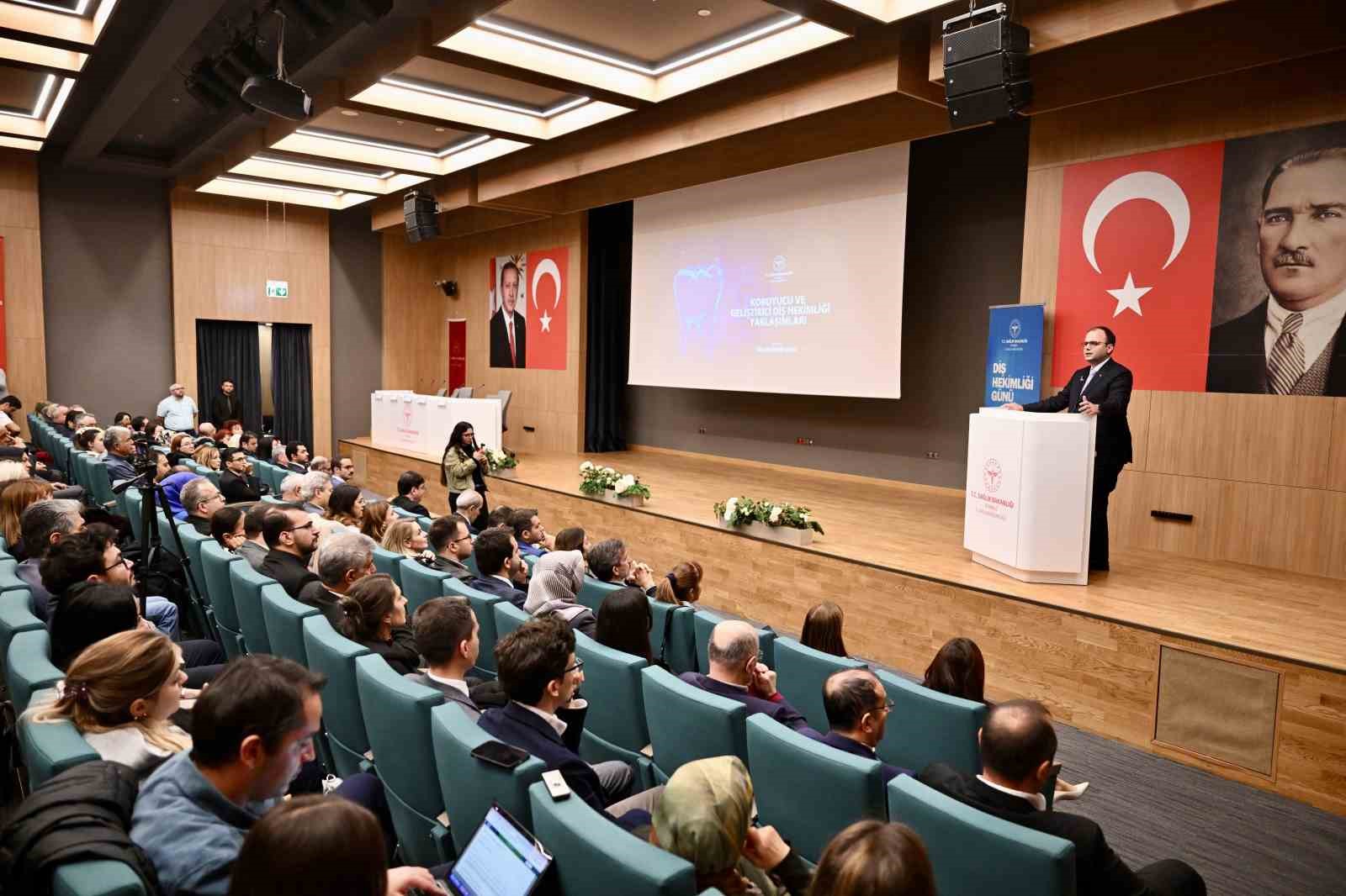 İstanbul İl Sağlık Müdürü Doç. Dr. Güner: &quot;Ağız ve diş sağlığı hizmetleri sağlık turizminde çok büyük yer tutmakta&quot;