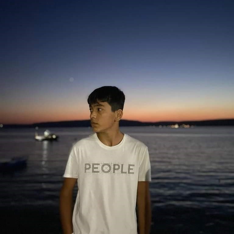 Trafik kazasında hayatını kaybeden 14 yaşındaki &ccedil;ocuk toprağa verildi
