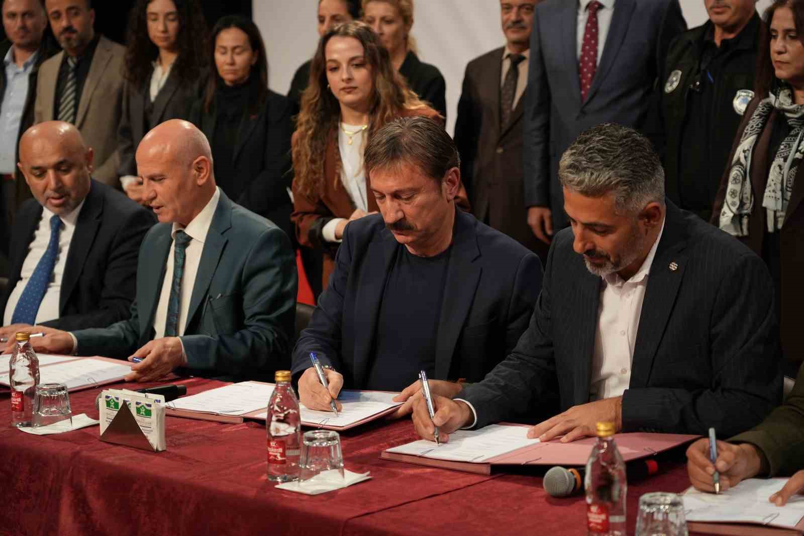 Bah&ccedil;elievler Belediyesi, Toplu İş S&ouml;zleşmesi imzaladı
