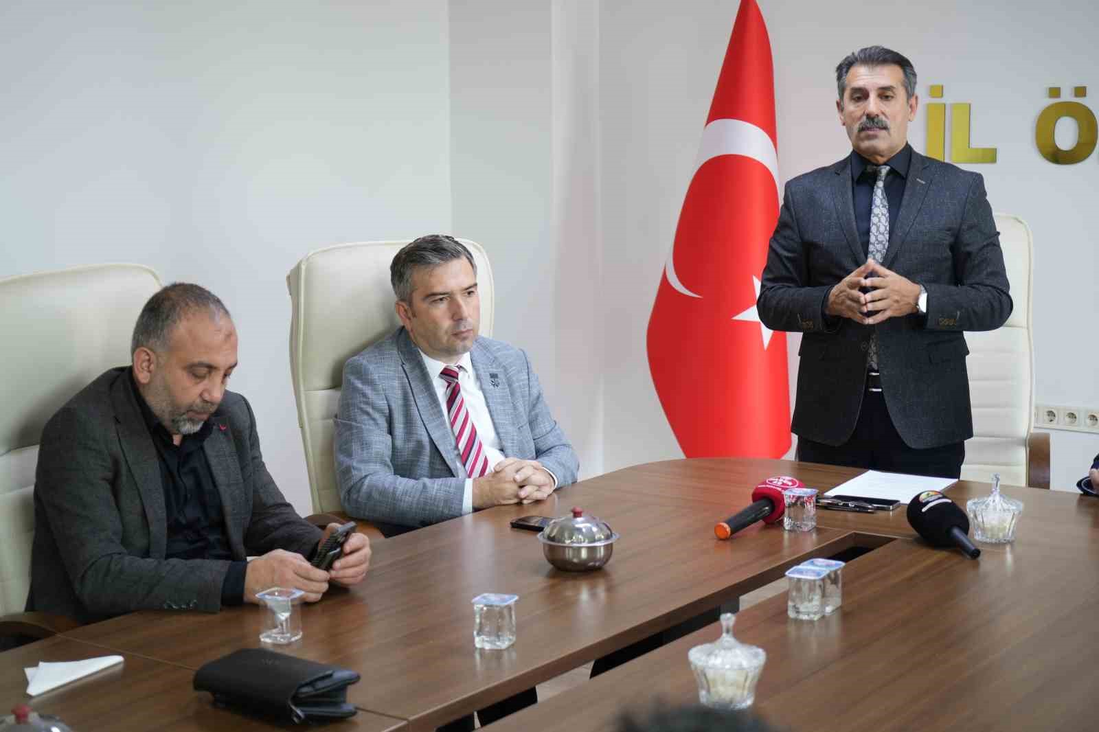 Muş&rsquo;ta "İklim ve &Ccedil;evre Sorunları Temelinde Birlikteyiz" projesi eğitimleri tamamlandı
