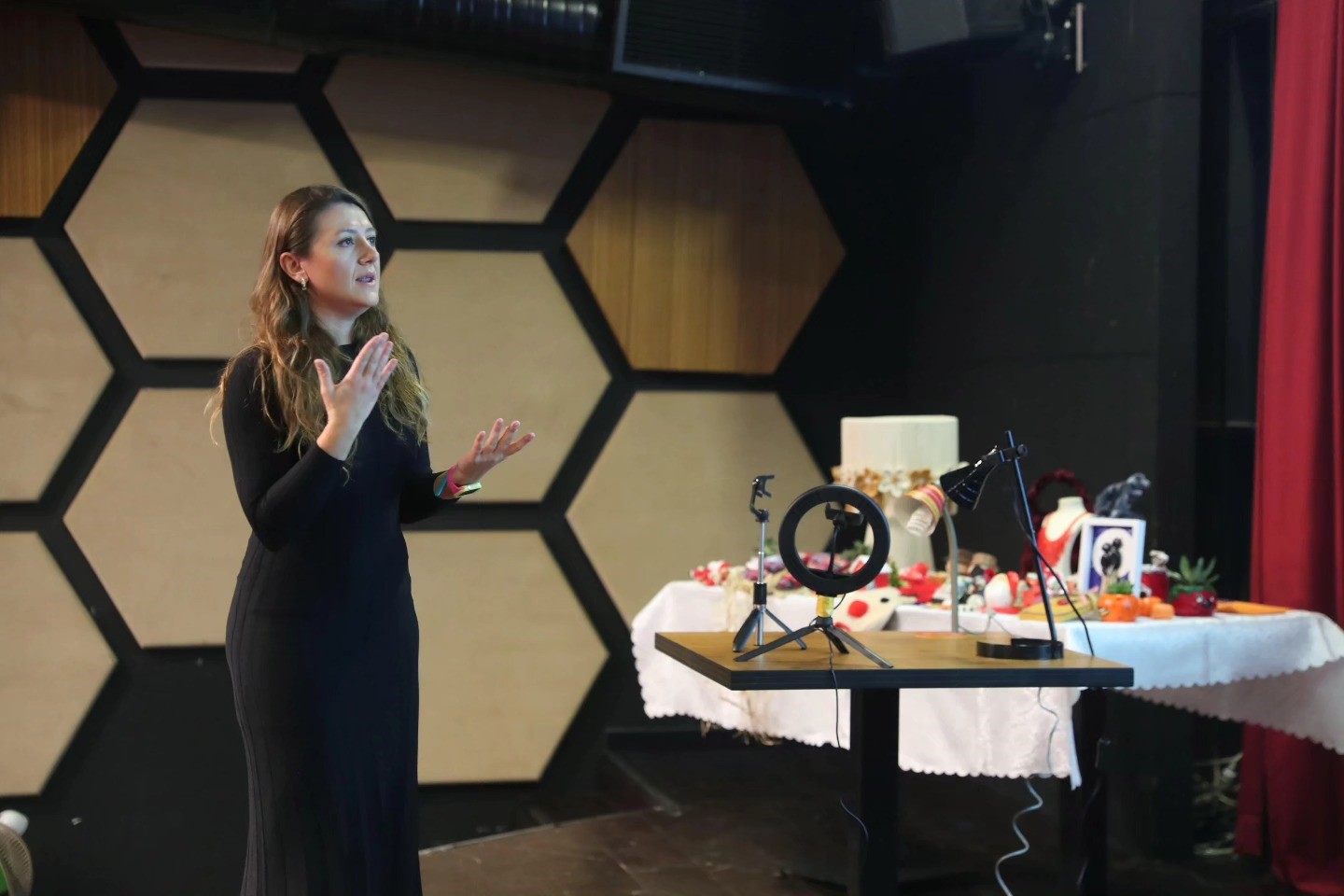 Merkezefendi Belediyesi kadın &uuml;reticilere e-ticaret ve sosyal medya eğitimi verdi
