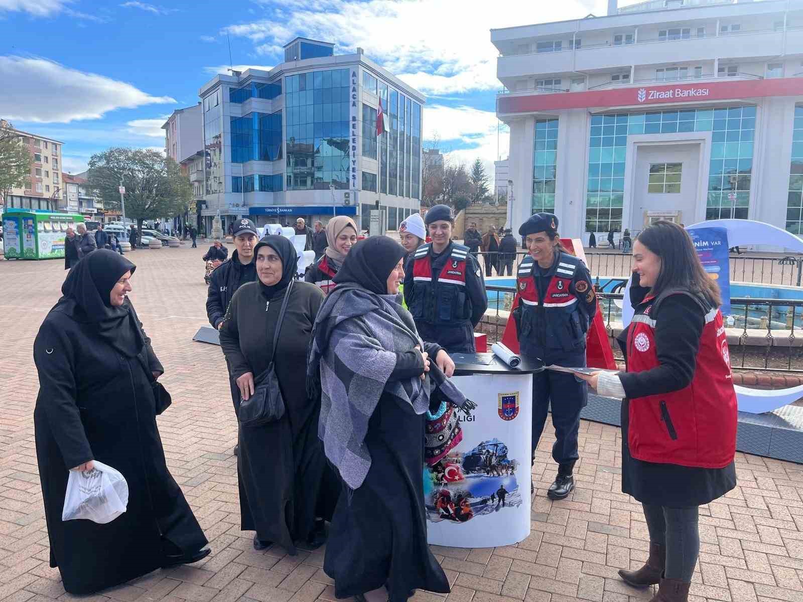 Ekiplerden vatandaşlara &ouml;nemli bilgilendirmeler
