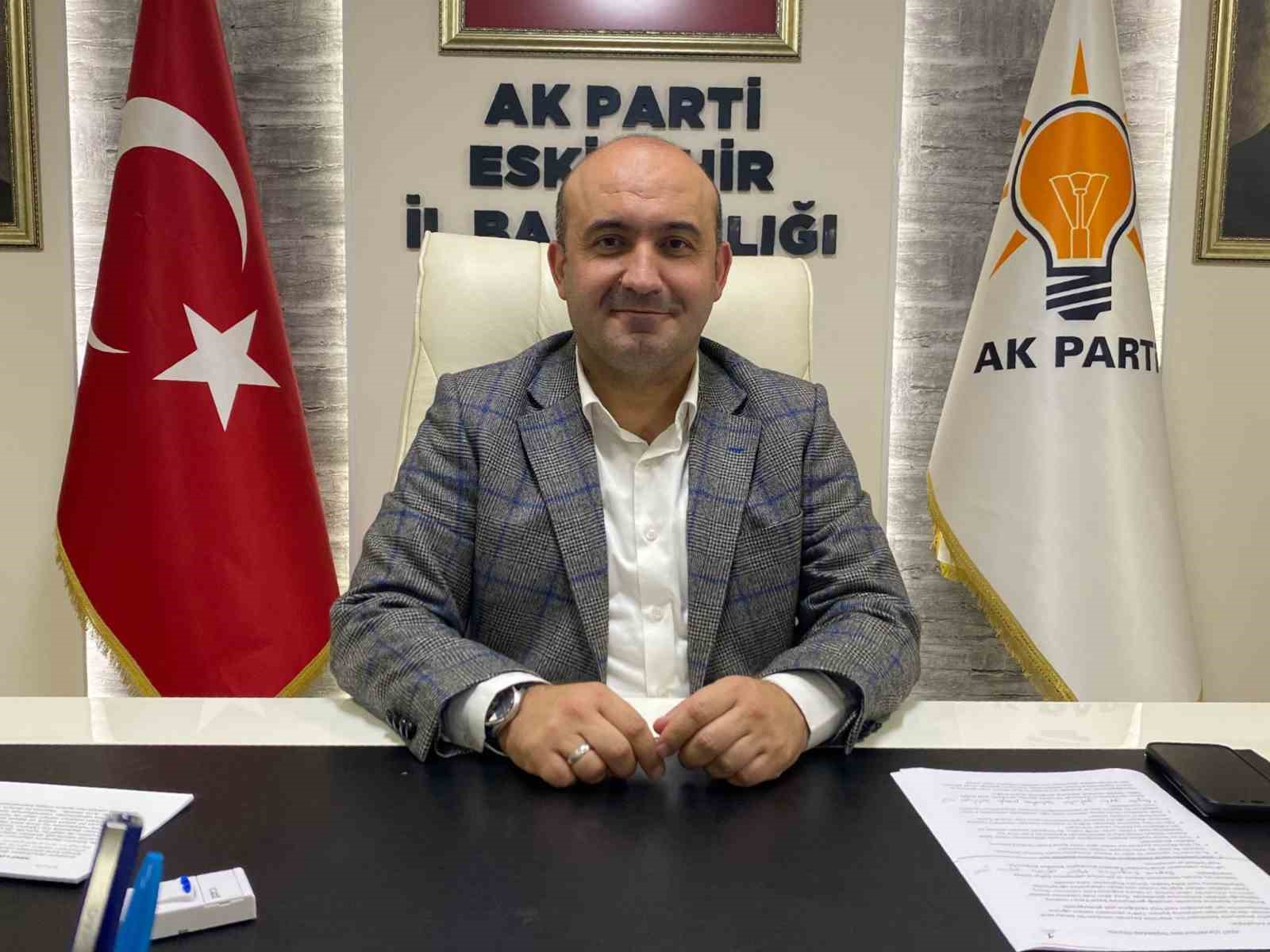 Eskişehir B&uuml;y&uuml;kşehir Belediyesi&rsquo;nin a&ccedil;tığı Kent Lokantası binasının depreme dayanıksız olduğu iddiası
