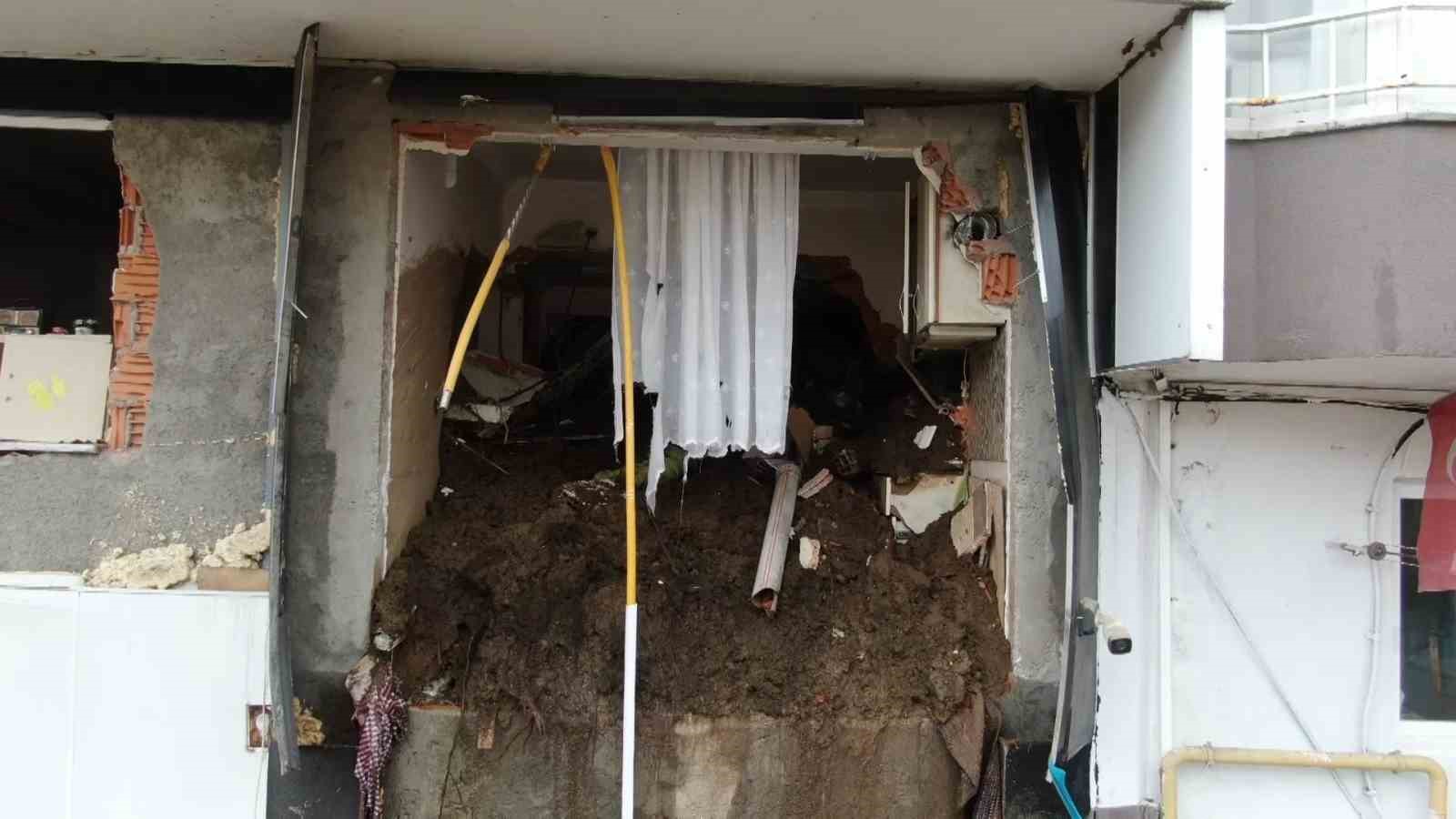 Rize&rsquo;de heyelana maruz kalan 6 apartman i&ccedil;in karar verildi
