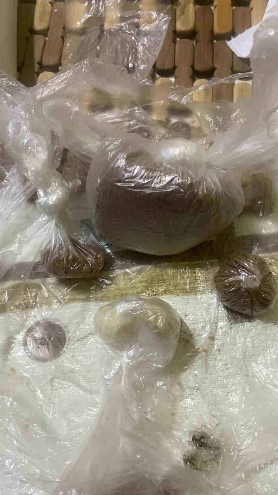 Adana&rsquo;da uyuşturucu partisine operasyon: 6 g&ouml;zaltı
