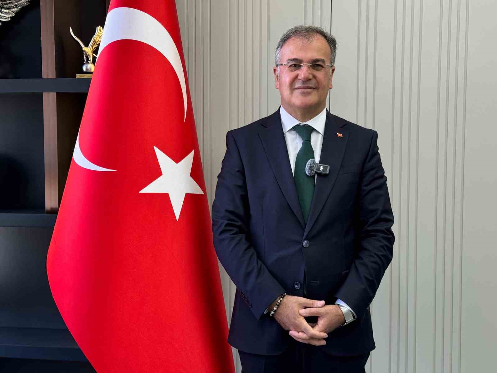 Başkan Özdoğan: "Tüm eğitim neferlerini kutluyorum"