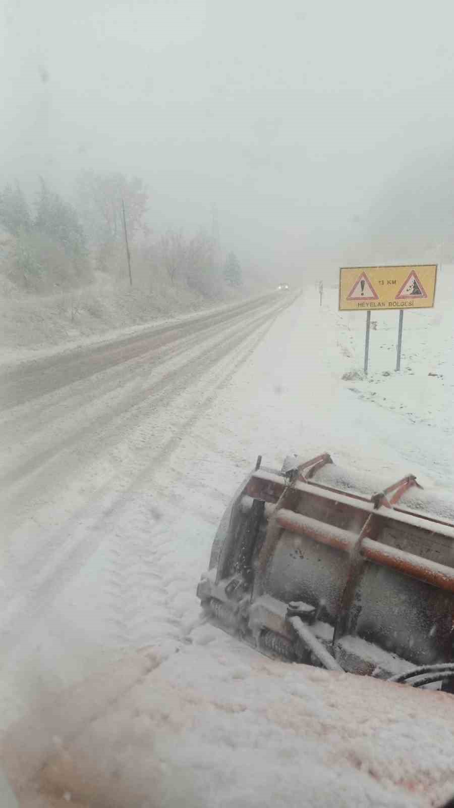 Domaniç-İnegöl dağ yolu ağır vasıtalara kapatıldı
