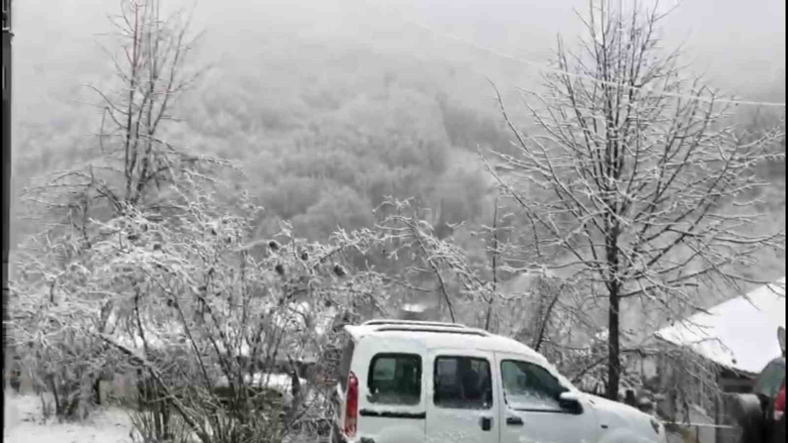 Zonguldak’ın yüksek kesimlerinde kar yağışı
