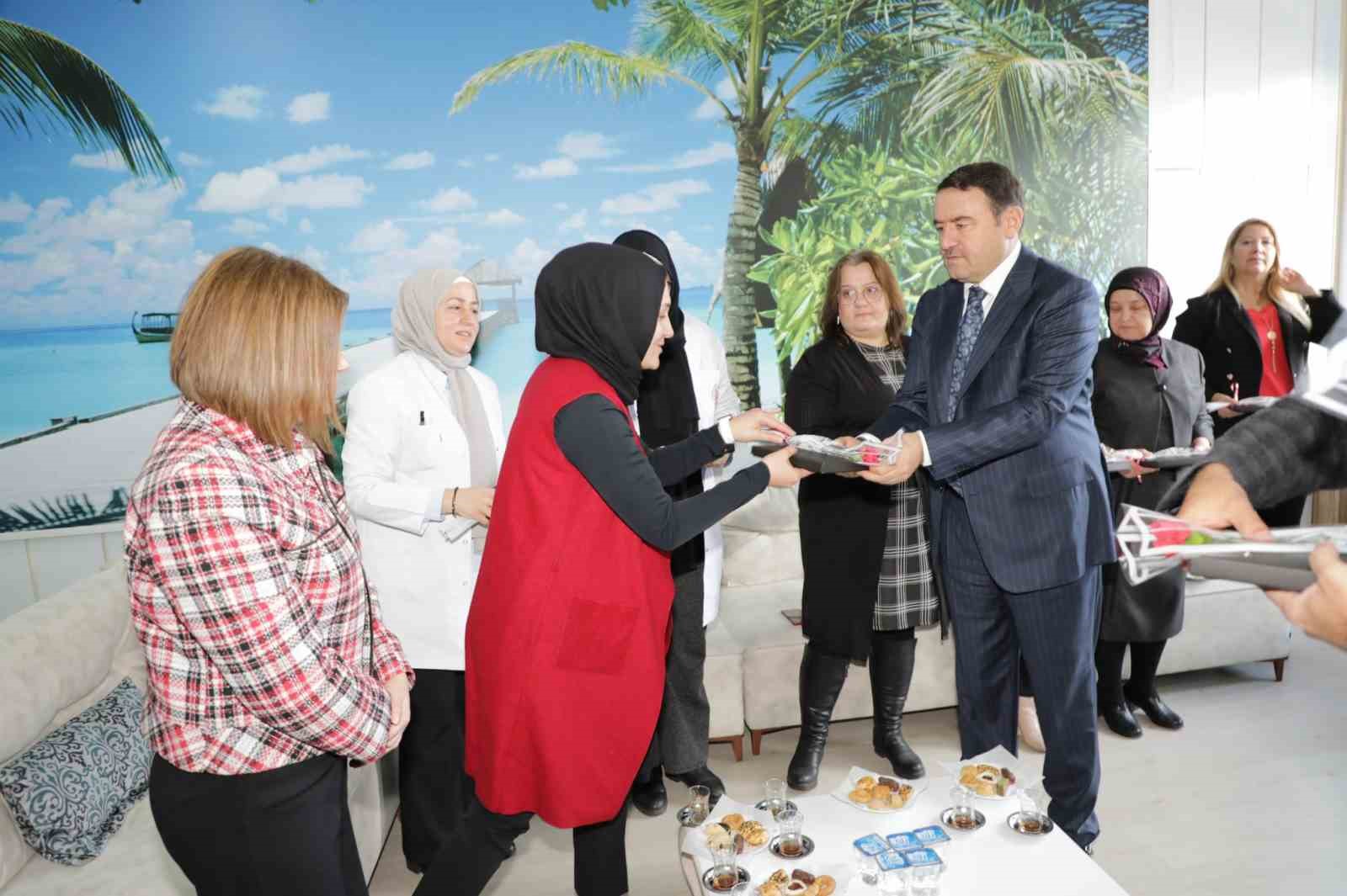 "Öğretmenler, aynı zamanda çocukların hayatına yön veren en değerli rehberlerdir"