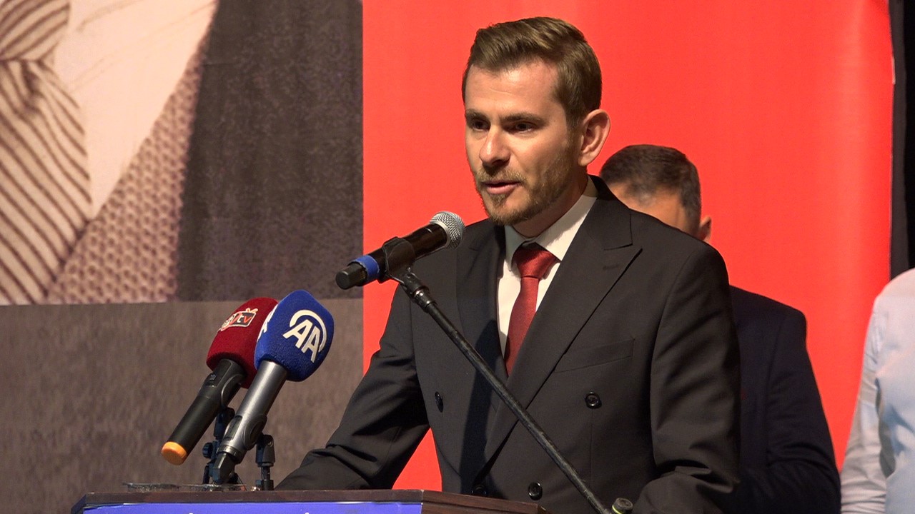 AK Parti Genel Başkan Yardımcısı Demiröz: "Ana muhalefette kimin lider olduğu belli değil"
