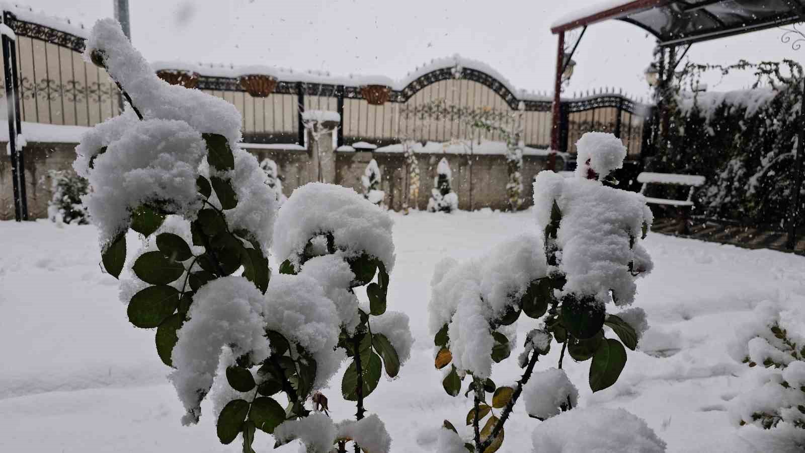 Kayseri beyazla kaplandı
