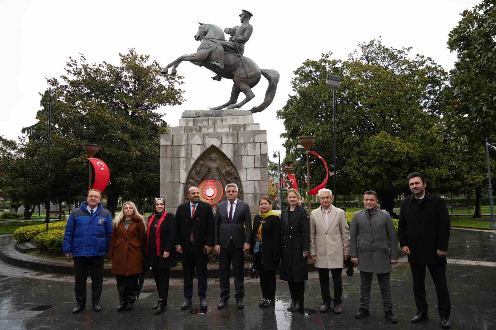 Samsun’da Öğretmenler Günü törenle kutlandı