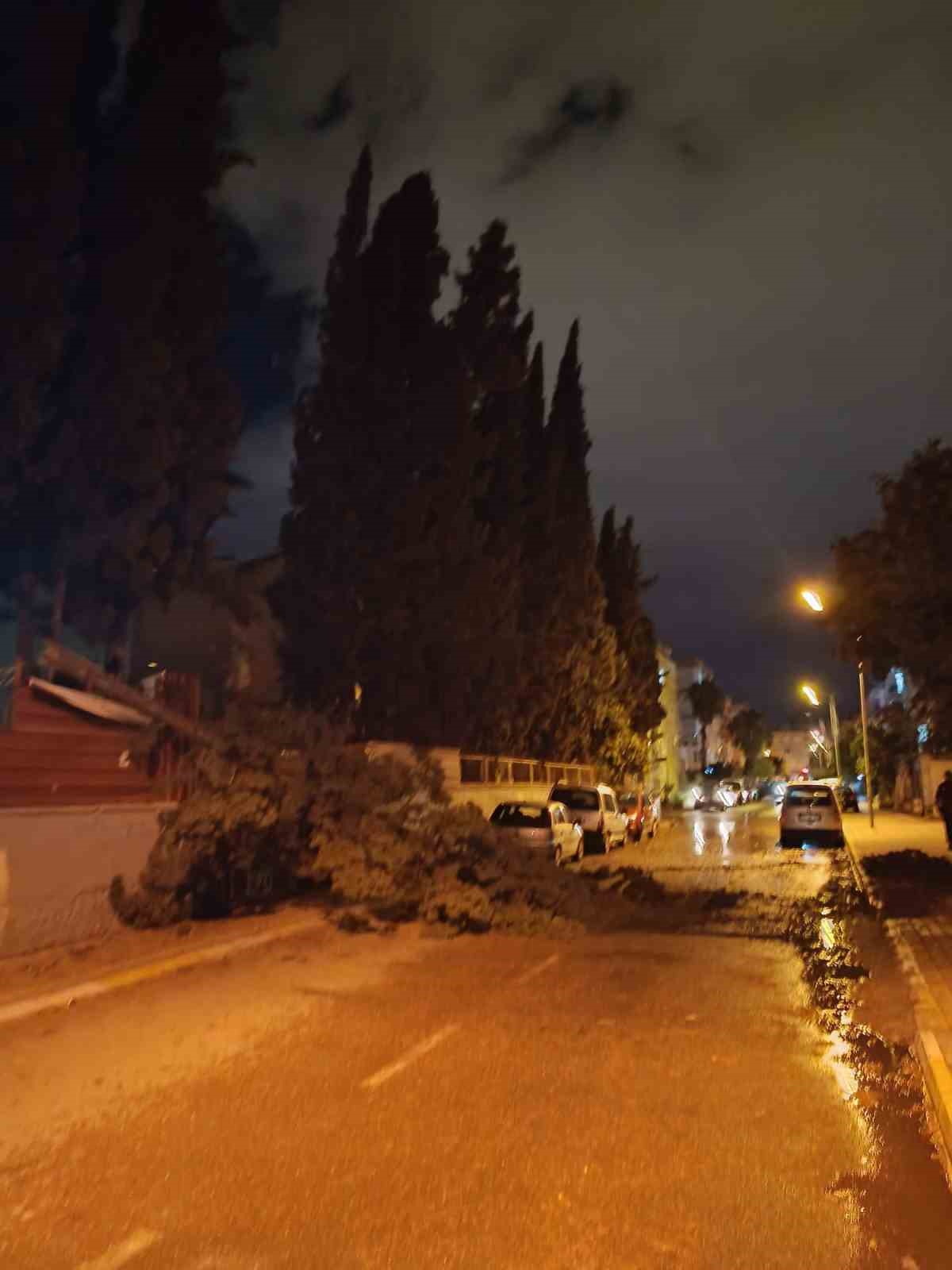 Kepez Belediyesi teyakkuzda bekledi; anında müdahale etti
