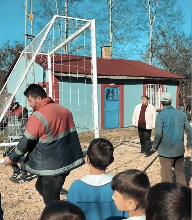 Başkan Güler’den öğretmen ve öğrencilere sürpriz
