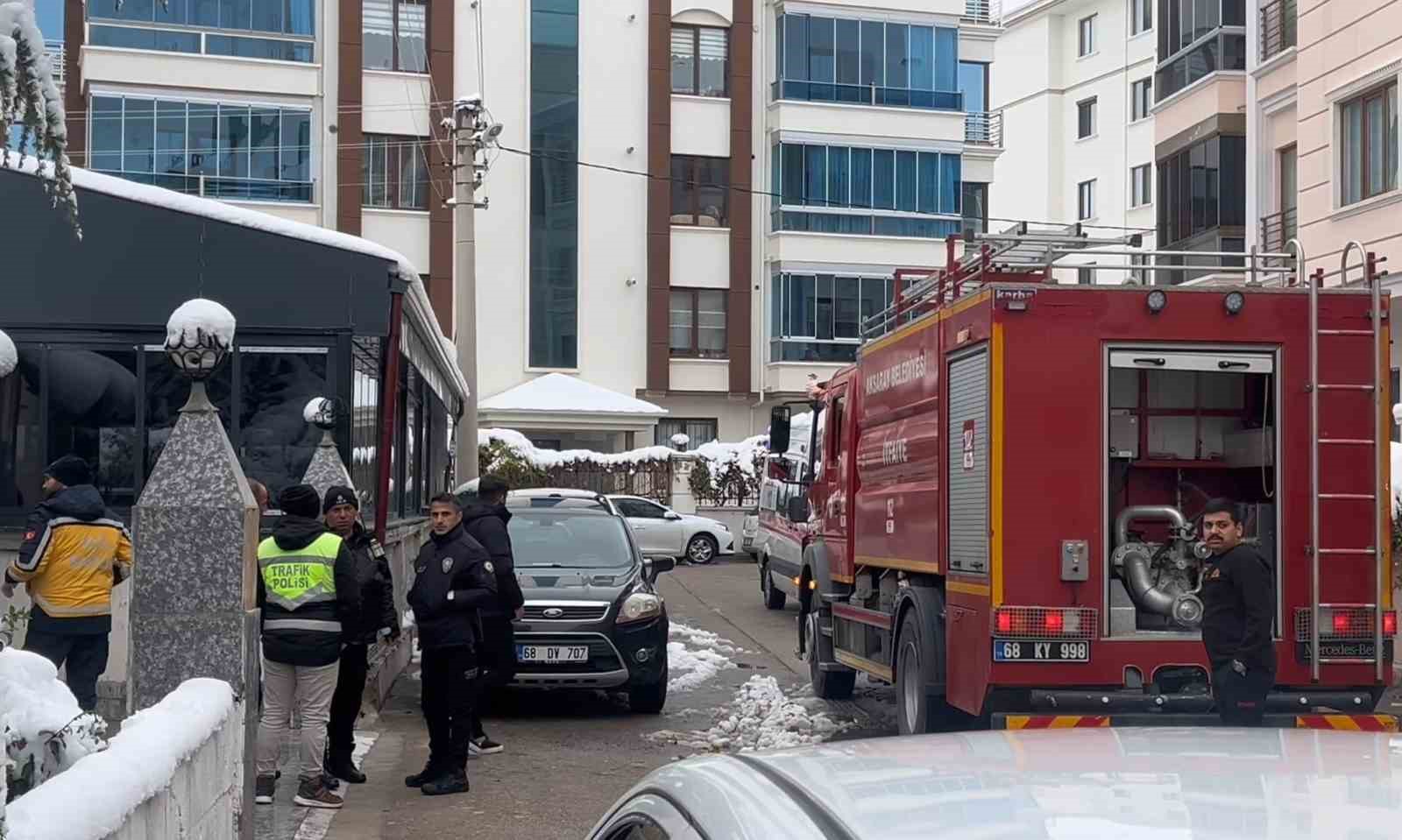 Aksaray’da öğretmenevinde yangın paniği
