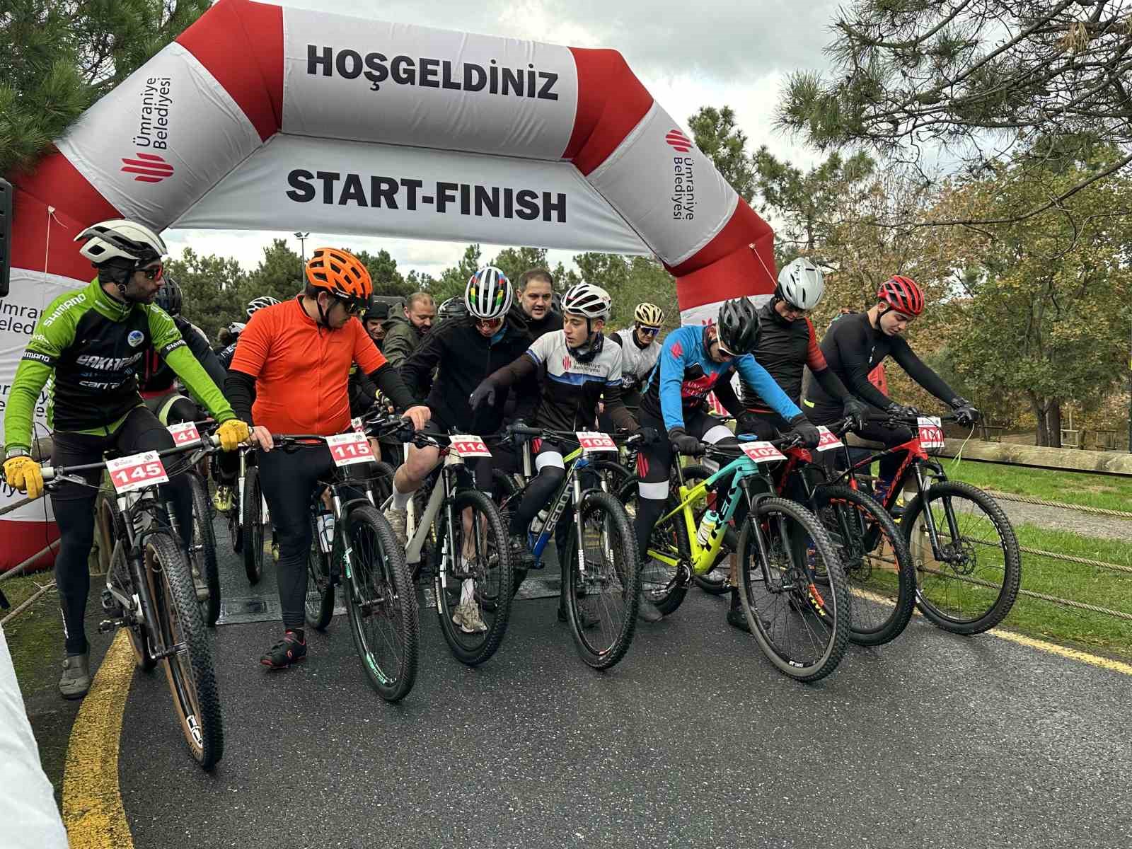 Ultimate &Uuml;mraniye Koşusu ve Bisiklet Yarışı yapıldı
