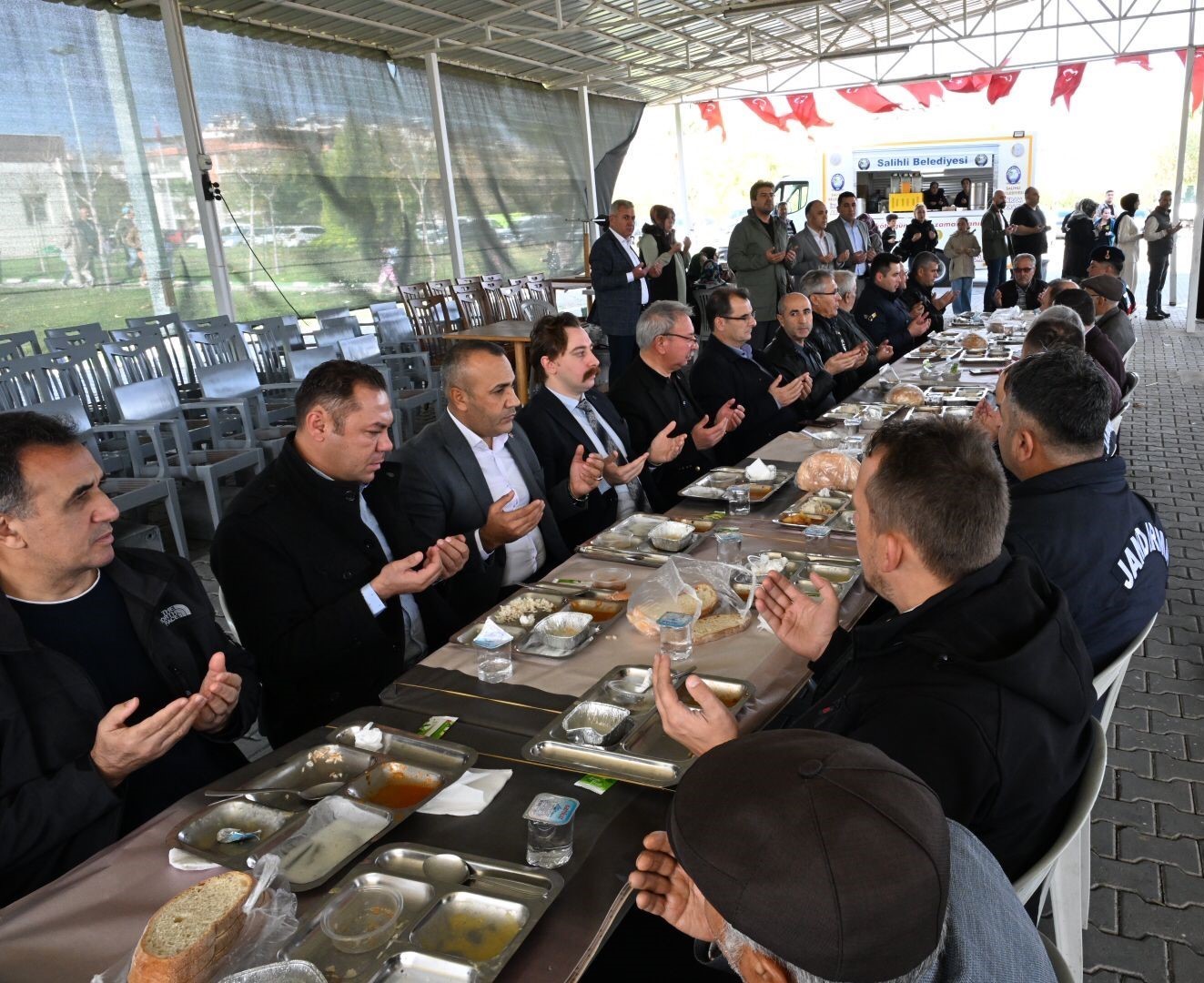 Şehit H&uuml;seyin &Ouml;zdemir hayır yemeği ve mevlitle anıldı
