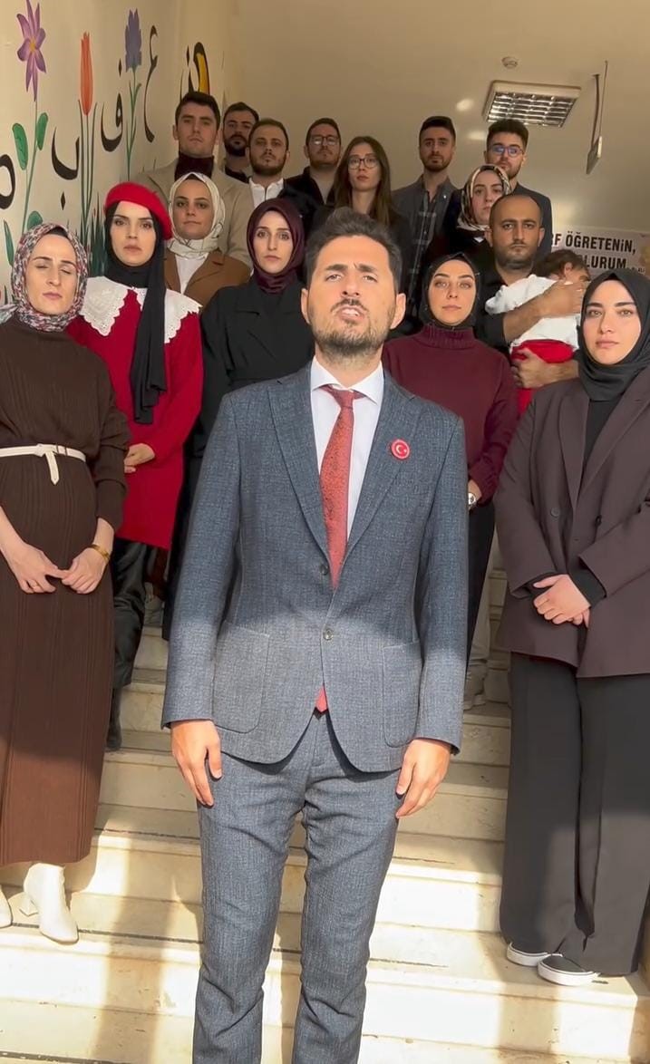 Öğretmenlerin, şehit meslektaşları için hazırladıkları video duygulandırdı