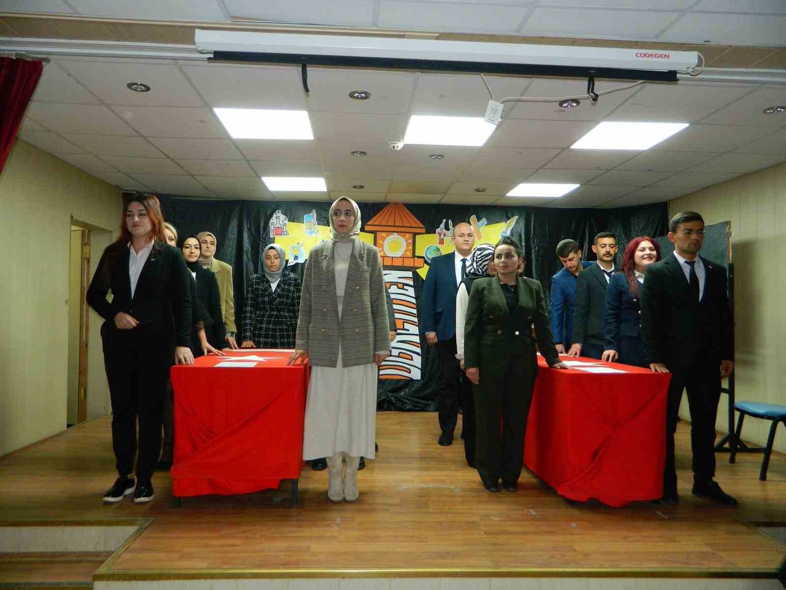 Posof&rsquo;ta 24 Kasım &Ouml;ğretmenler G&uuml;n&uuml; kutlandı
