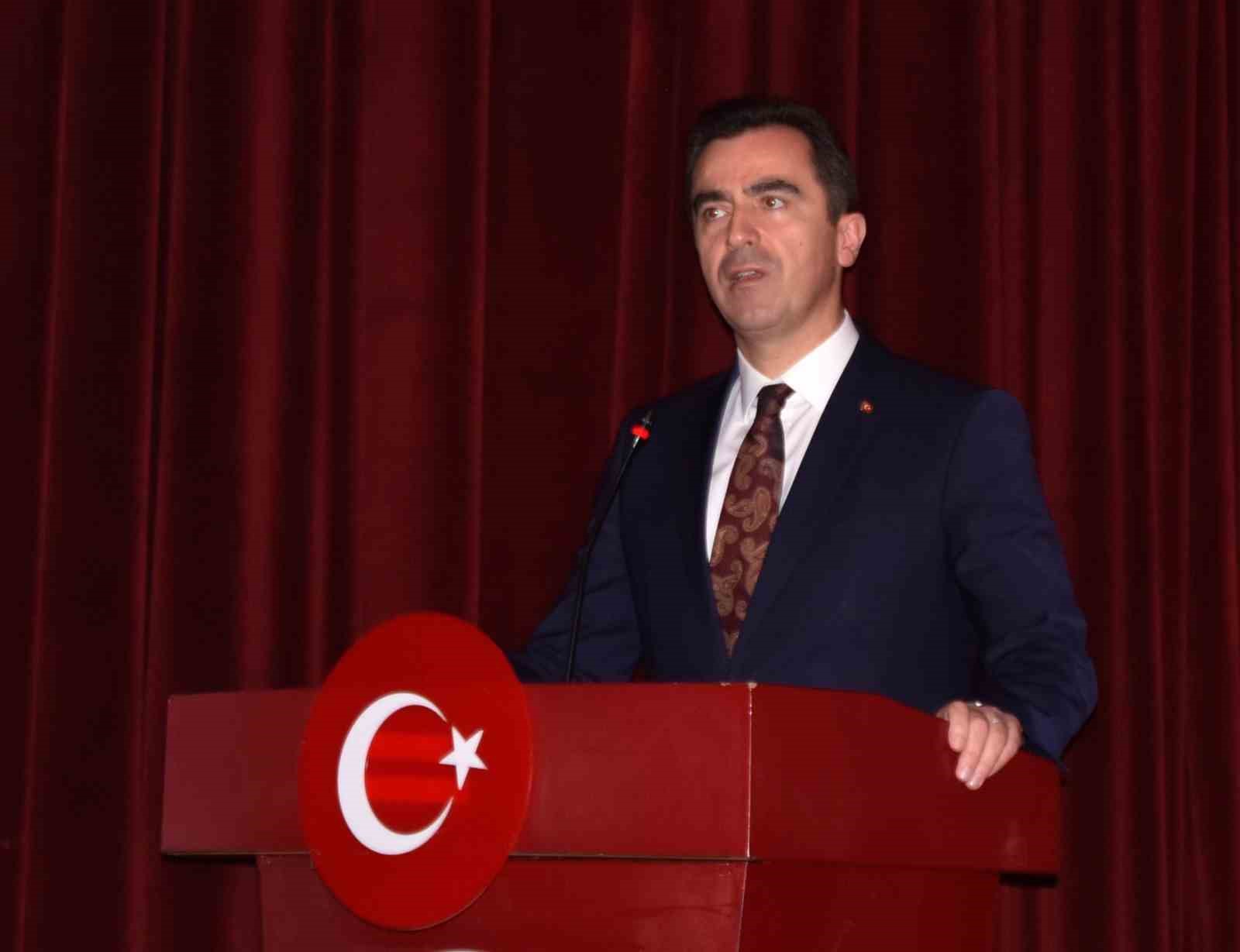 Ahlat&rsquo;ta Ahıska T&uuml;rkleri&rsquo;nin s&uuml;rg&uuml;n edilişinin 80. yılı nedeniyle anma programı d&uuml;zenlendi
