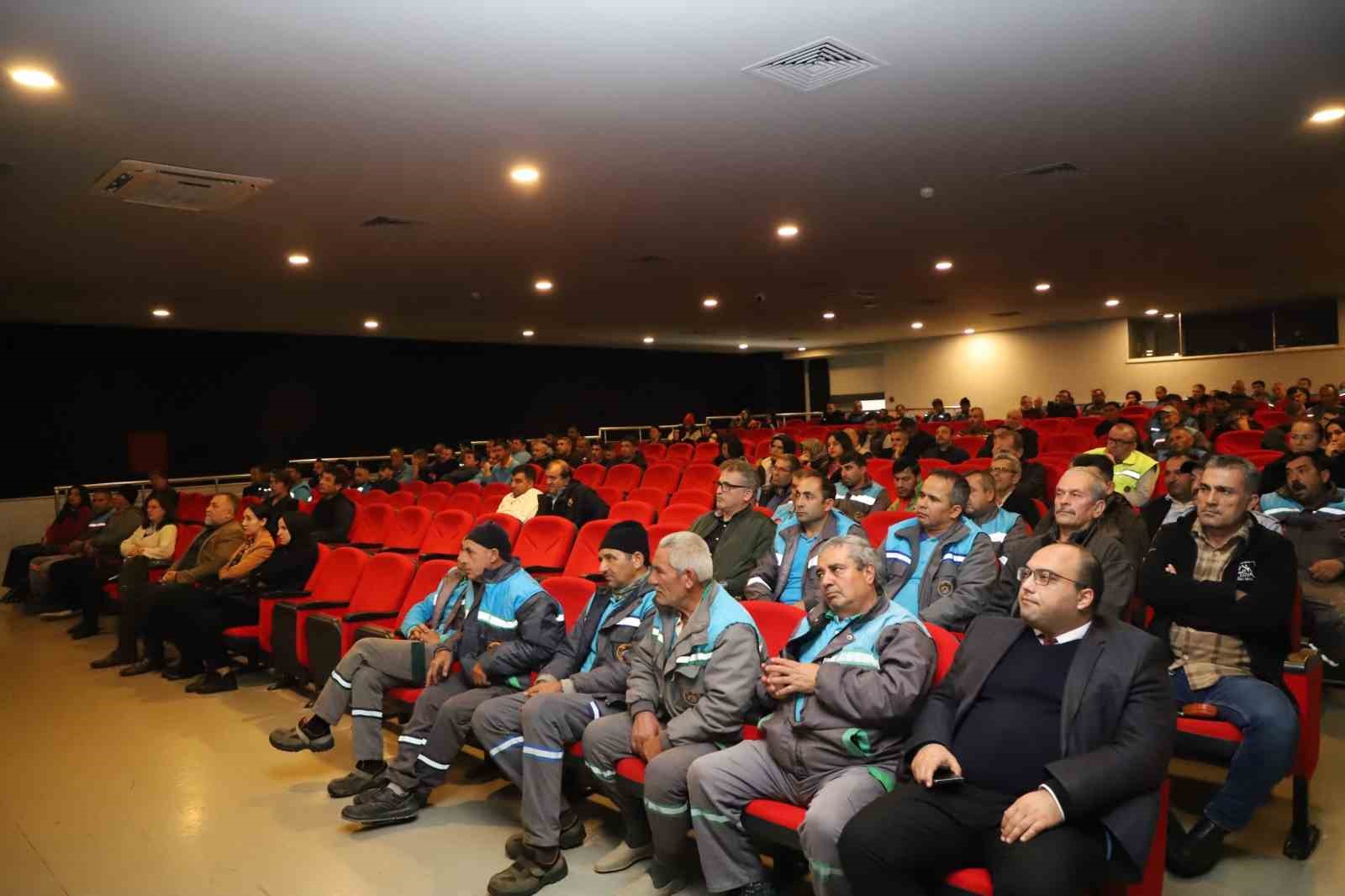 Alanya Belediyesi personeline iş sağlığı ve kadına şiddete yönelik seminer
