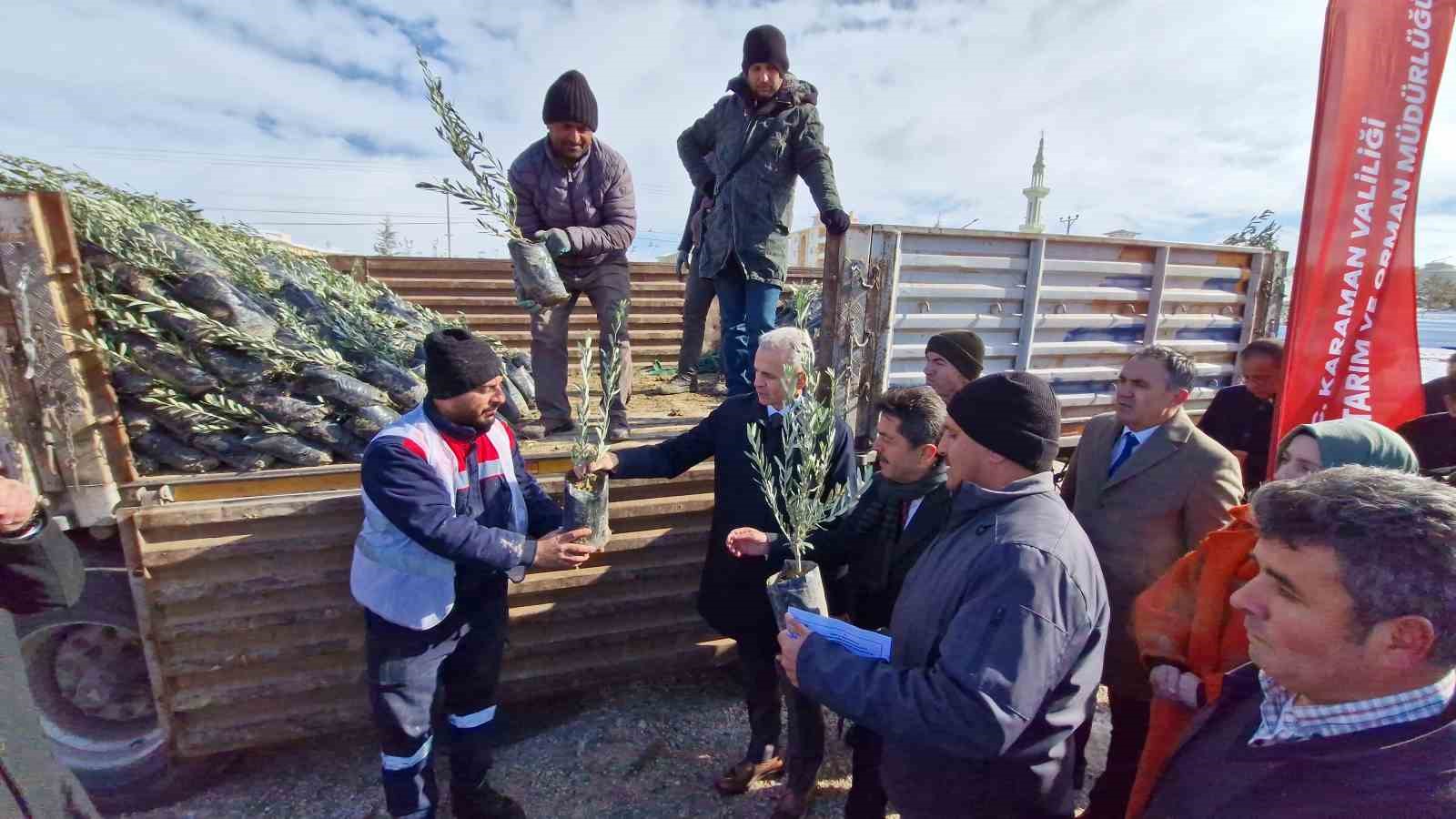 Karaman’da üreticiye 45 bin adet fidan dağıtıldı
