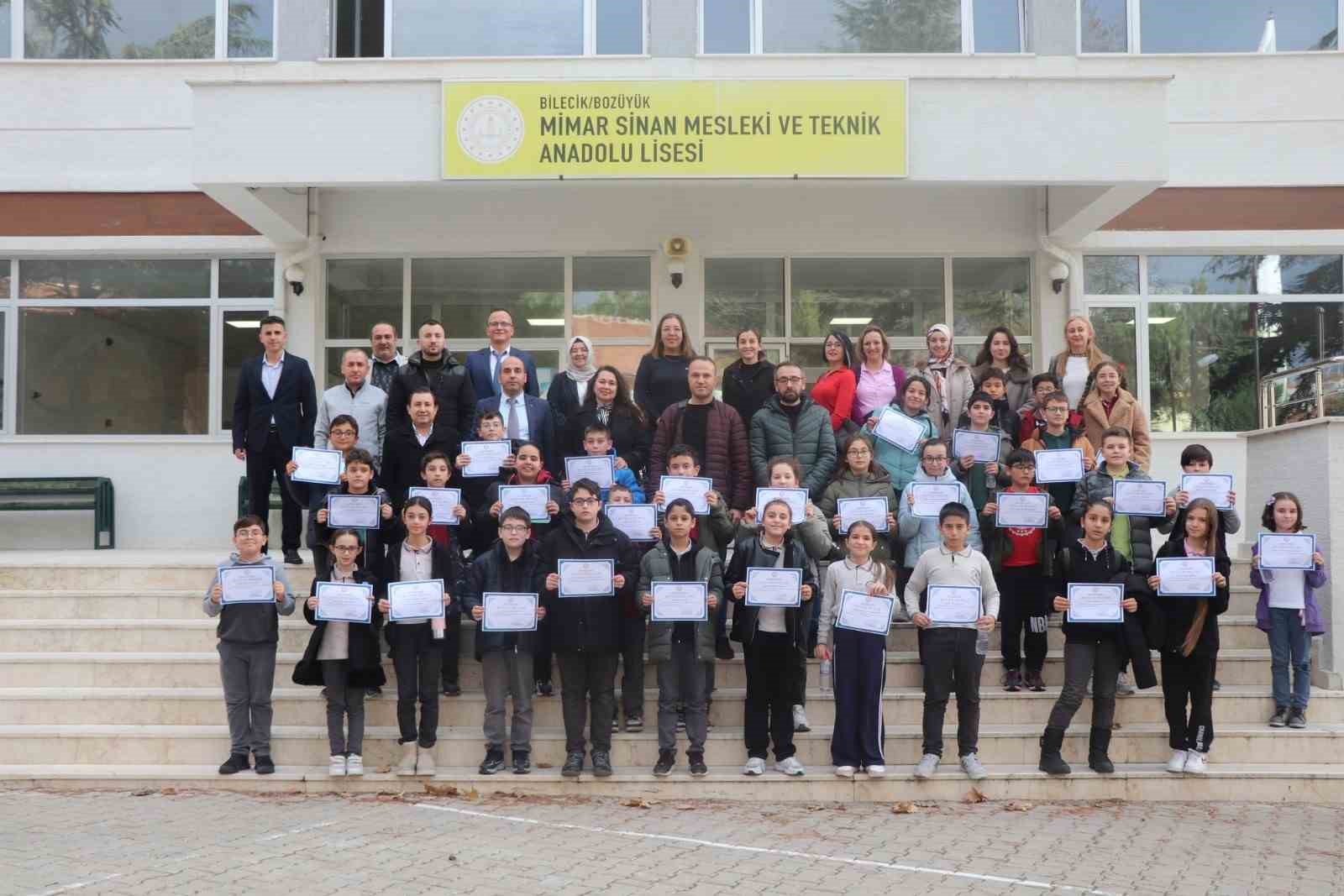 Bozüyük’te &quot;Bilişimin Yıldızları Bilgi Yarışması&quot; çevrimiçi olarak yapıldı