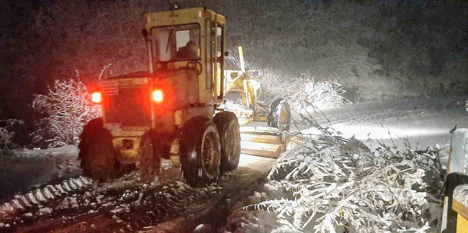 Bolu’da 112 köy yolu ulaşıma açıldı
