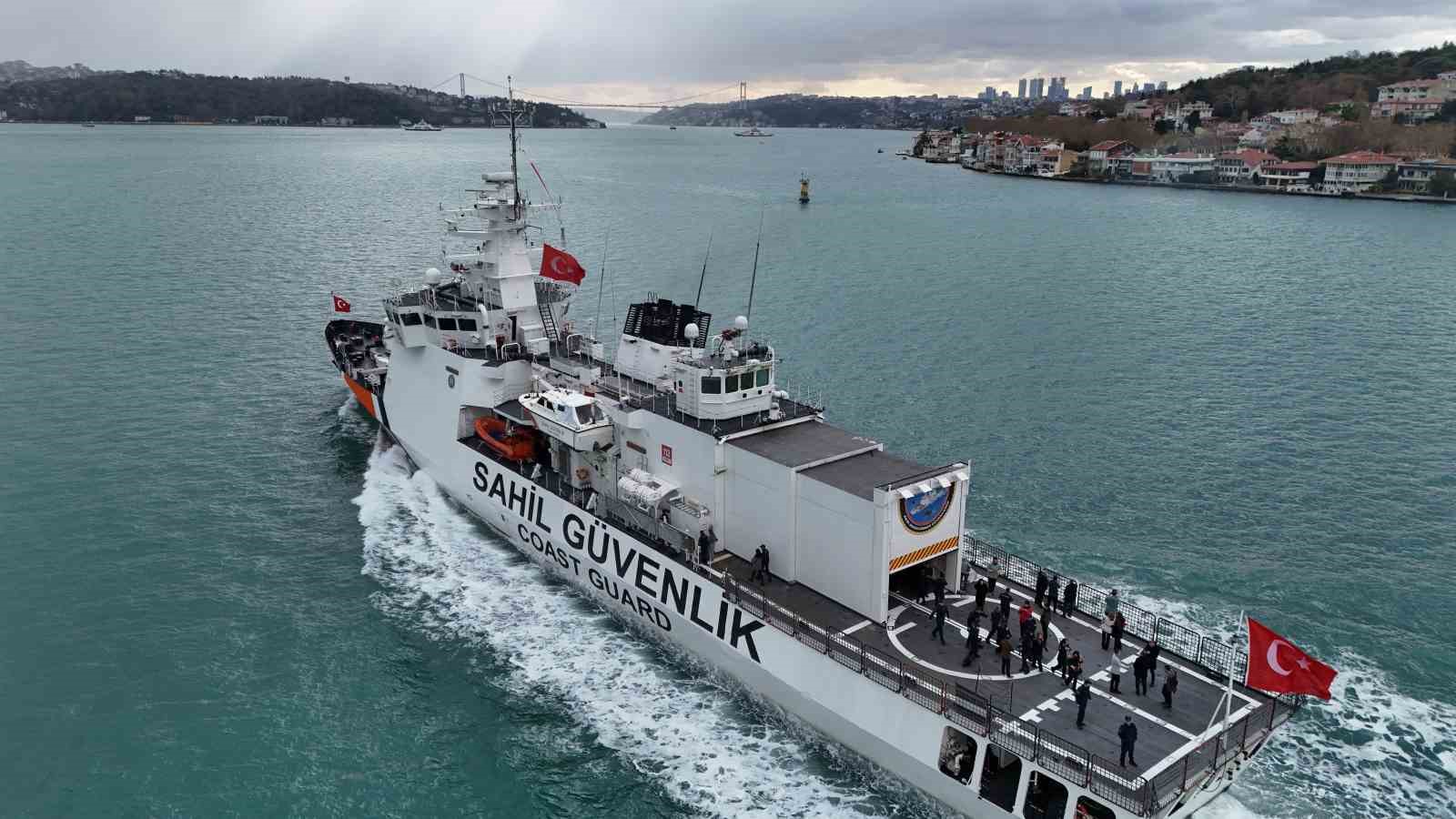 &Ouml;ğretmenler "TCSG G&uuml;ven&rdquo; gemisi ile Boğazı gezdi 