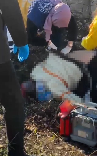 Adana&rsquo;da 29 yaşındaki şahıs demir yolu kenarında &ouml;l&uuml; bulundu
